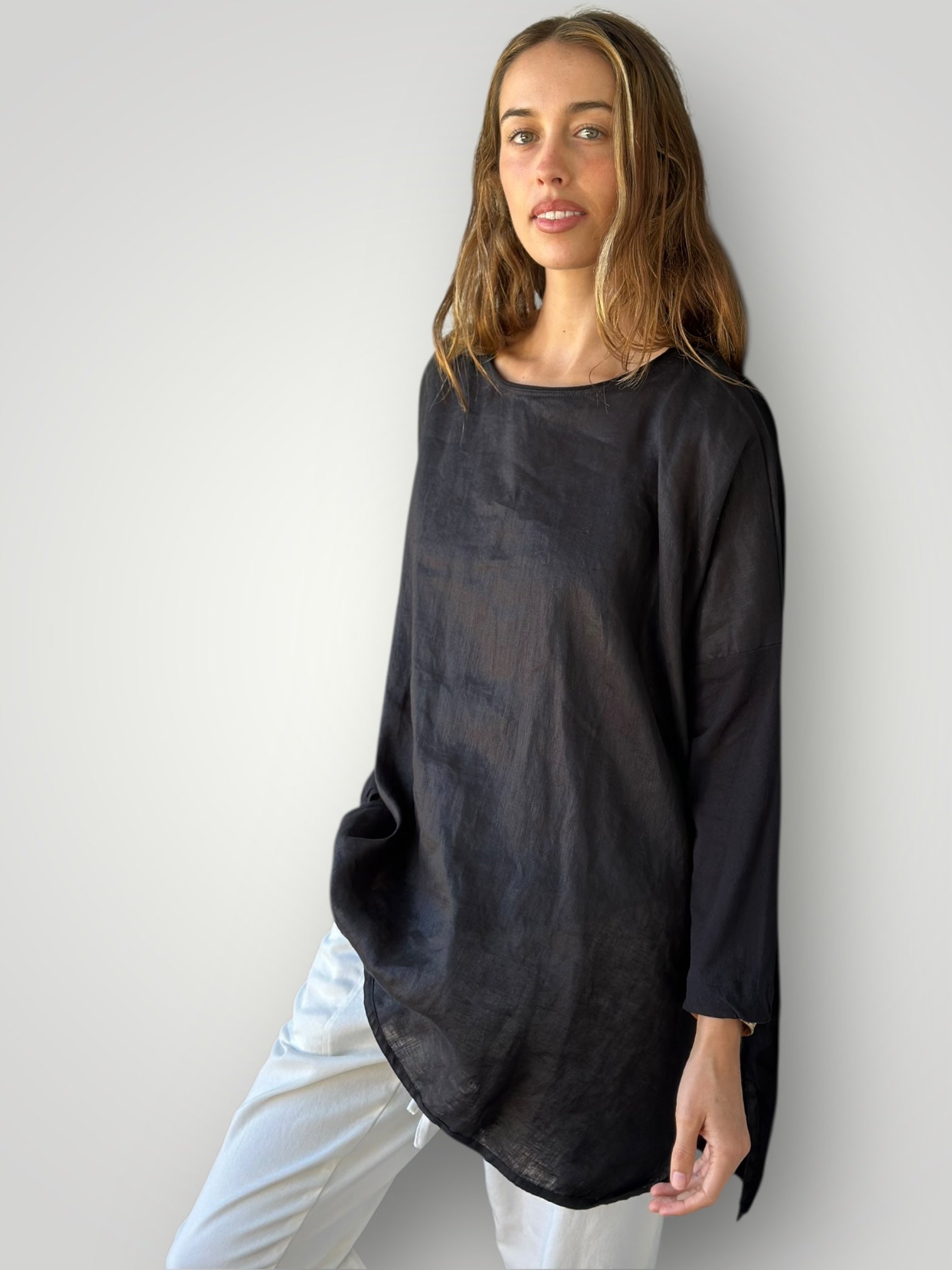 gabriella top-black Apparel