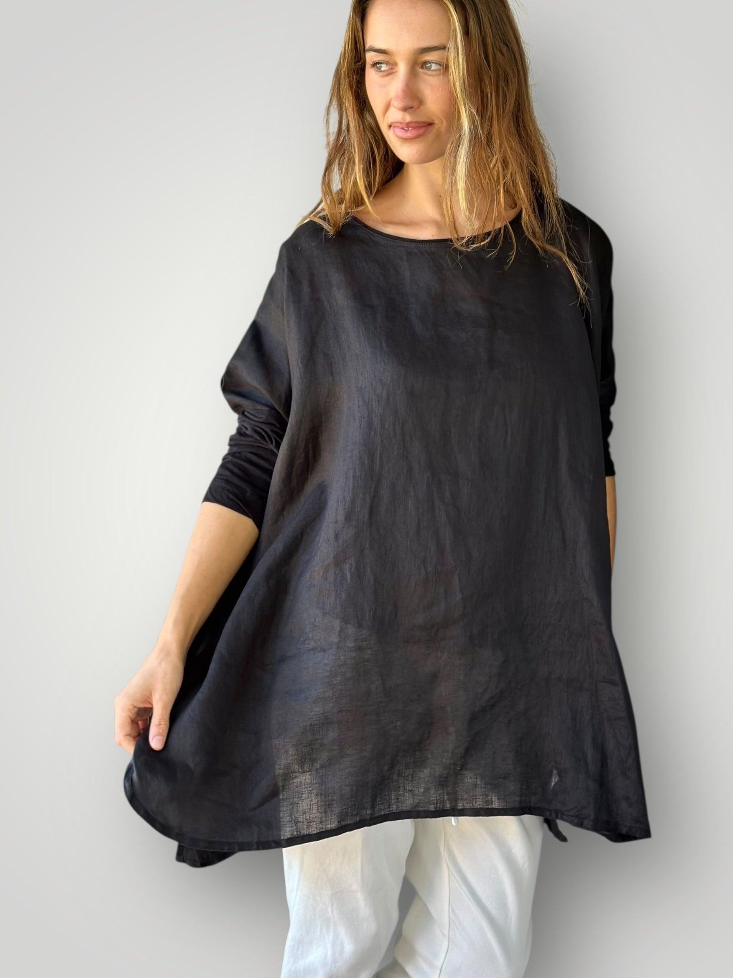 gabriella top-black Apparel
