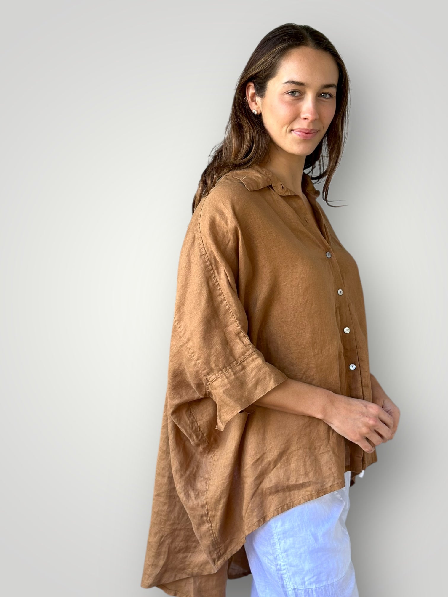 issey shirt - caramel linen Apparel