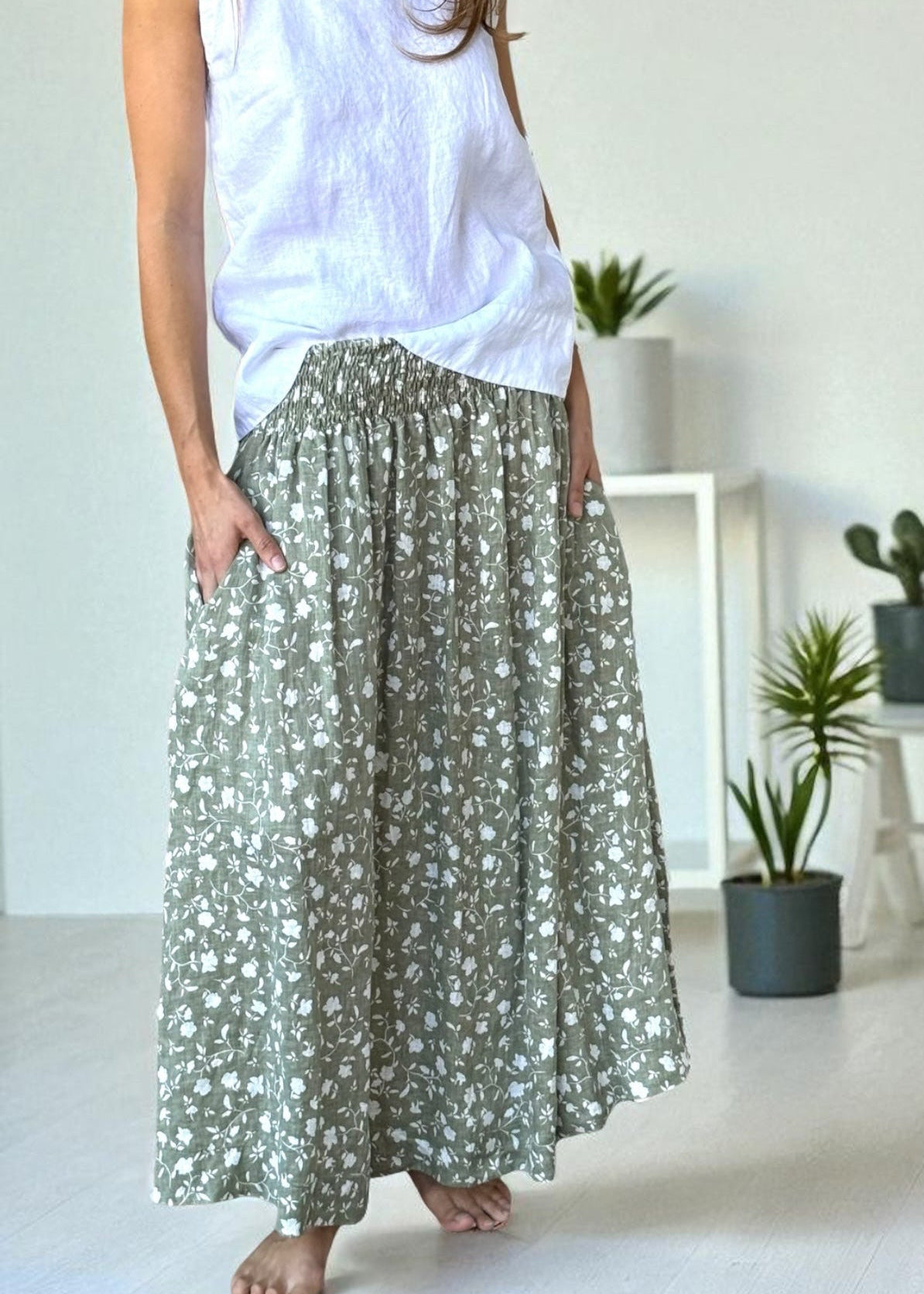 lulu skirt - sage floral Apparel