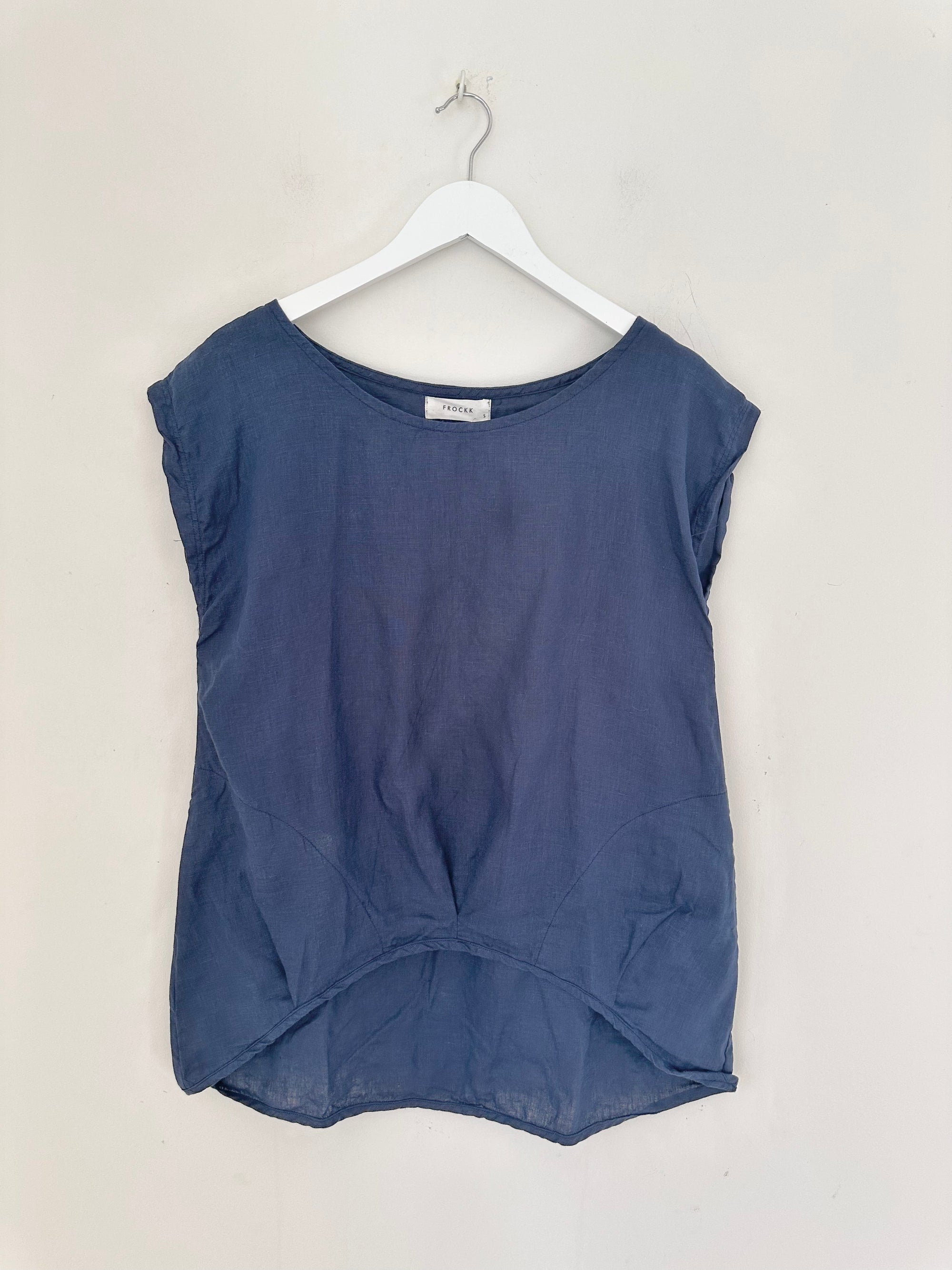 sarah top - navy linen Apparel