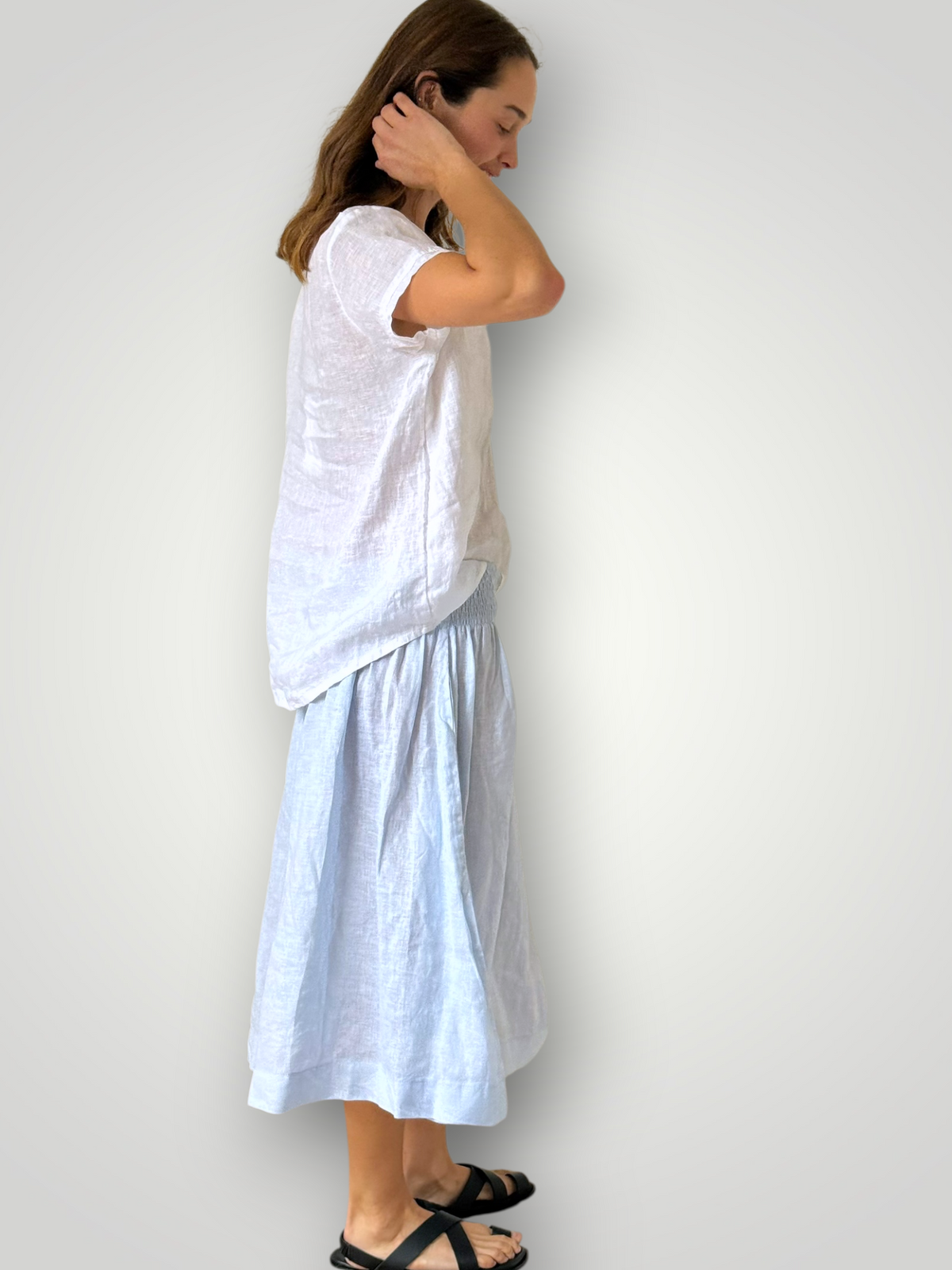 lola skirt - soft blue linen Apparel