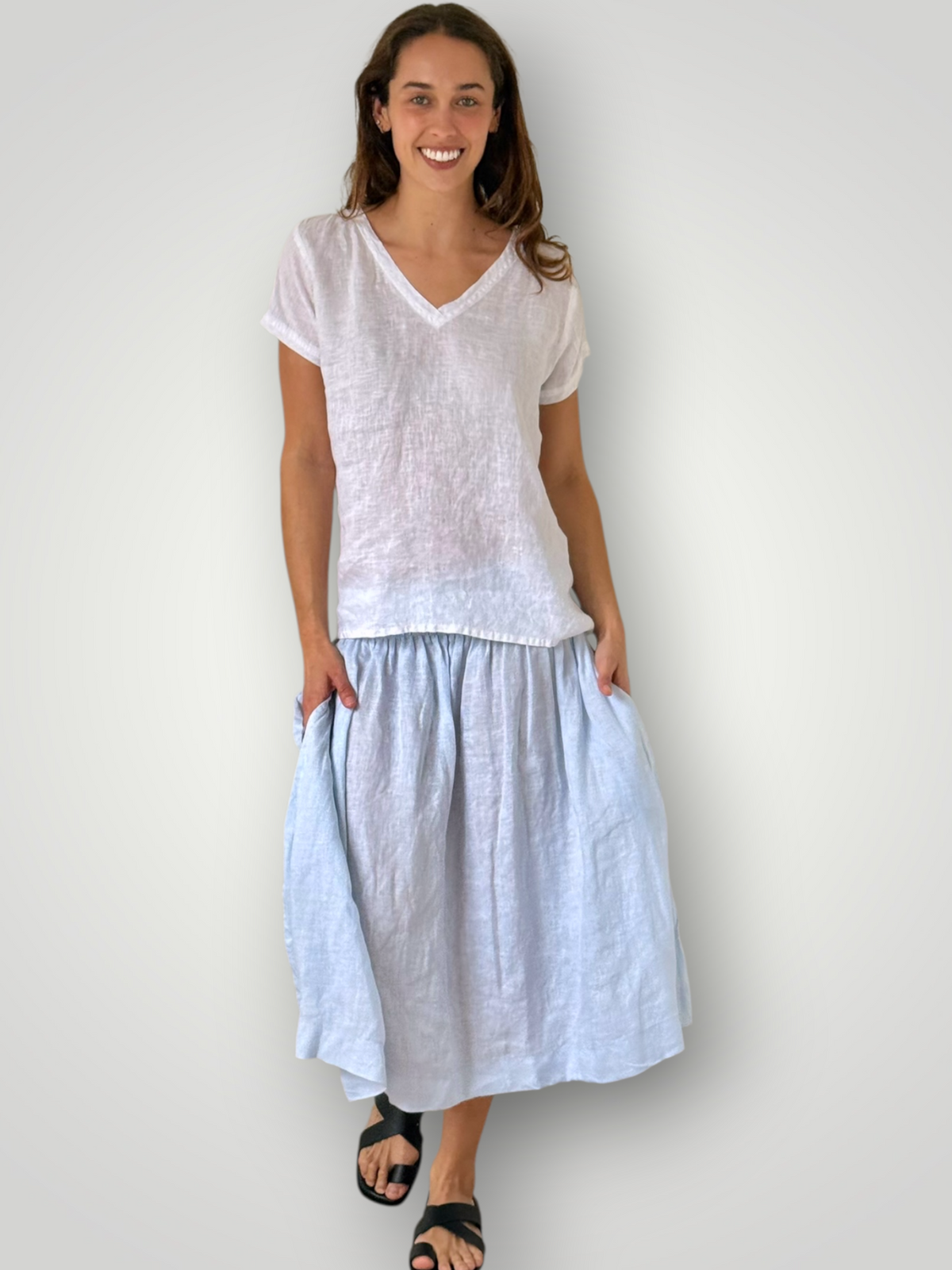 lola skirt - soft blue linen Apparel