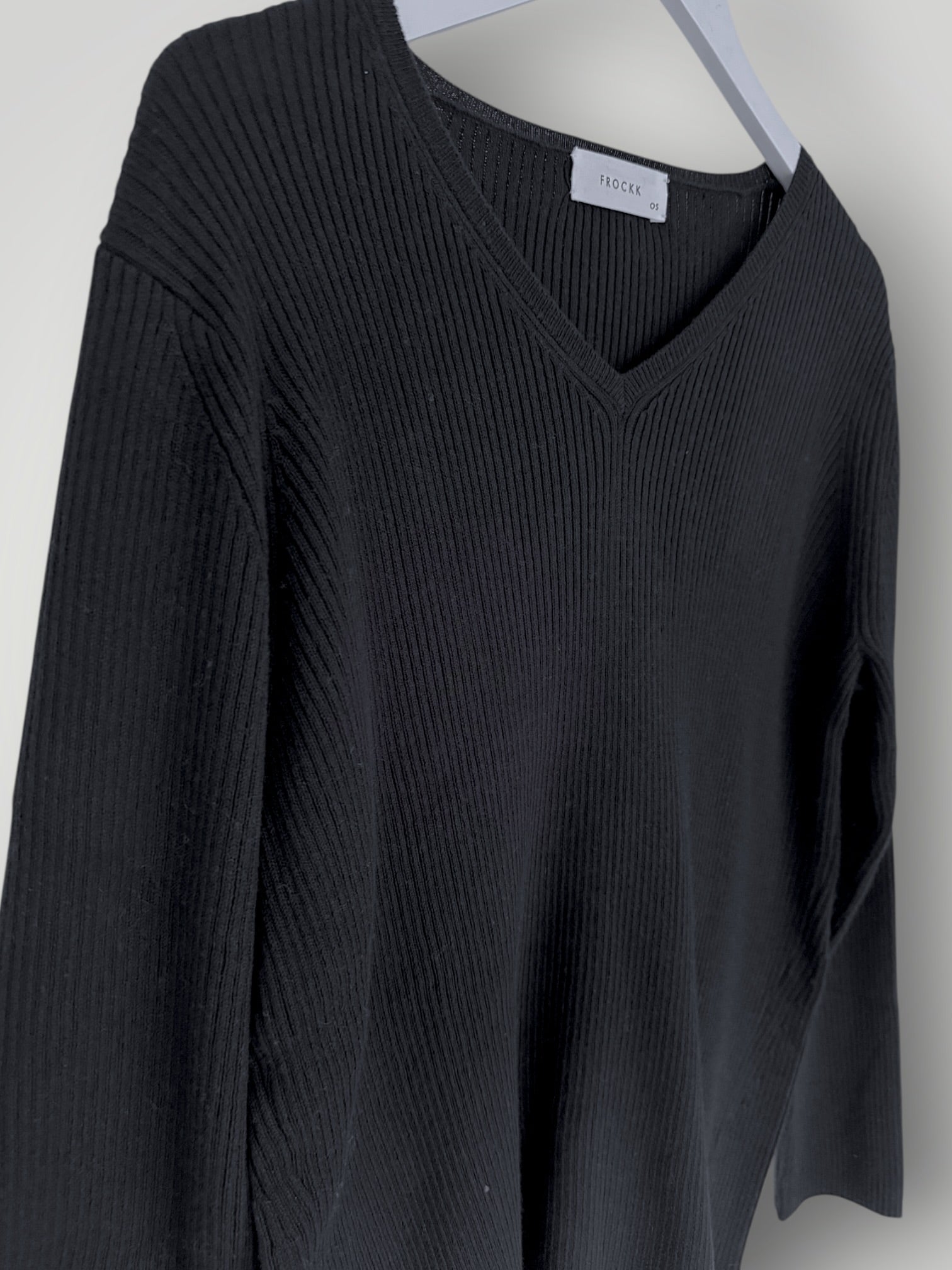 georgia v neck ribbed -black General