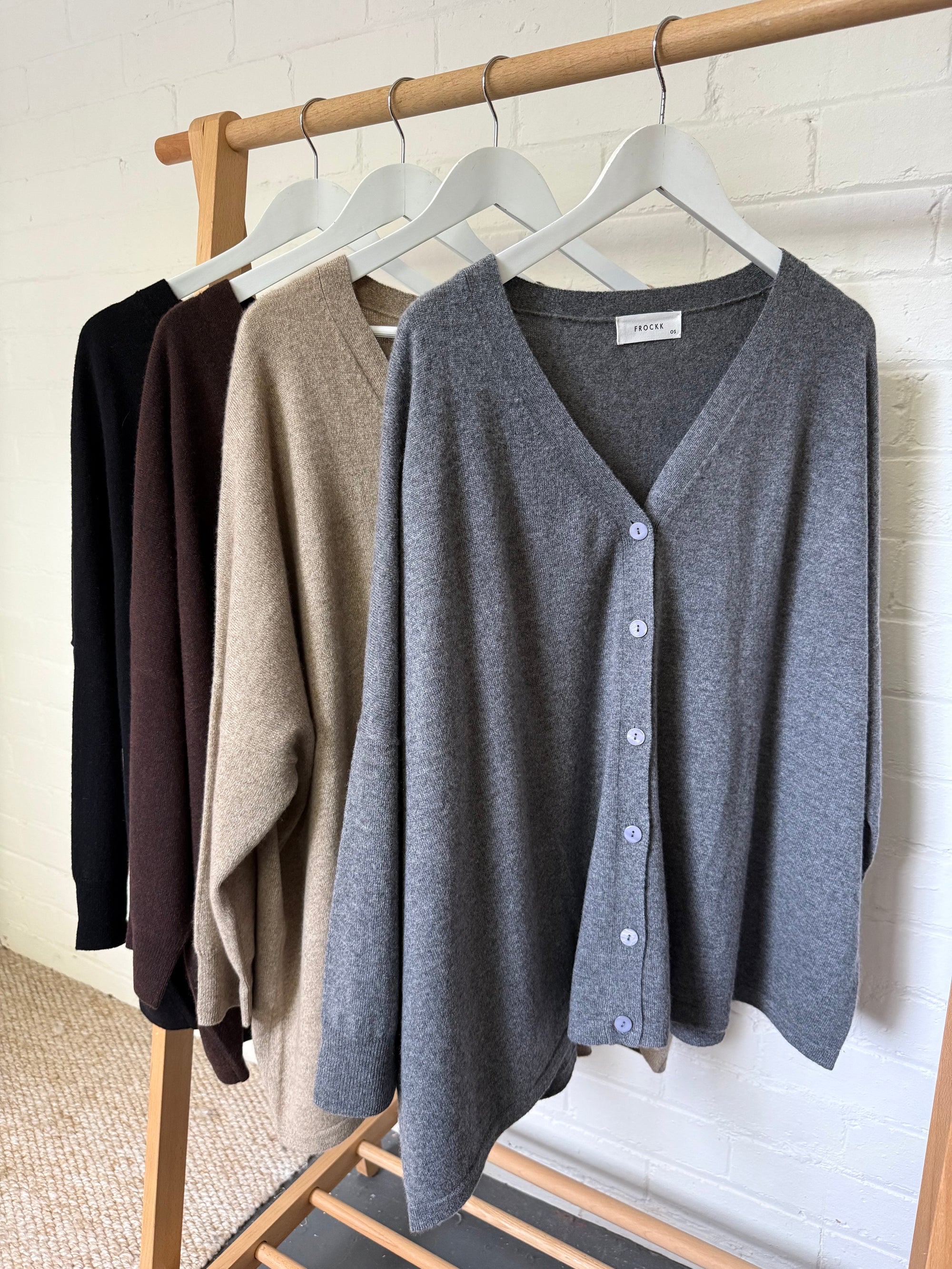 boyfriend cashmere cardigan -black Apparel