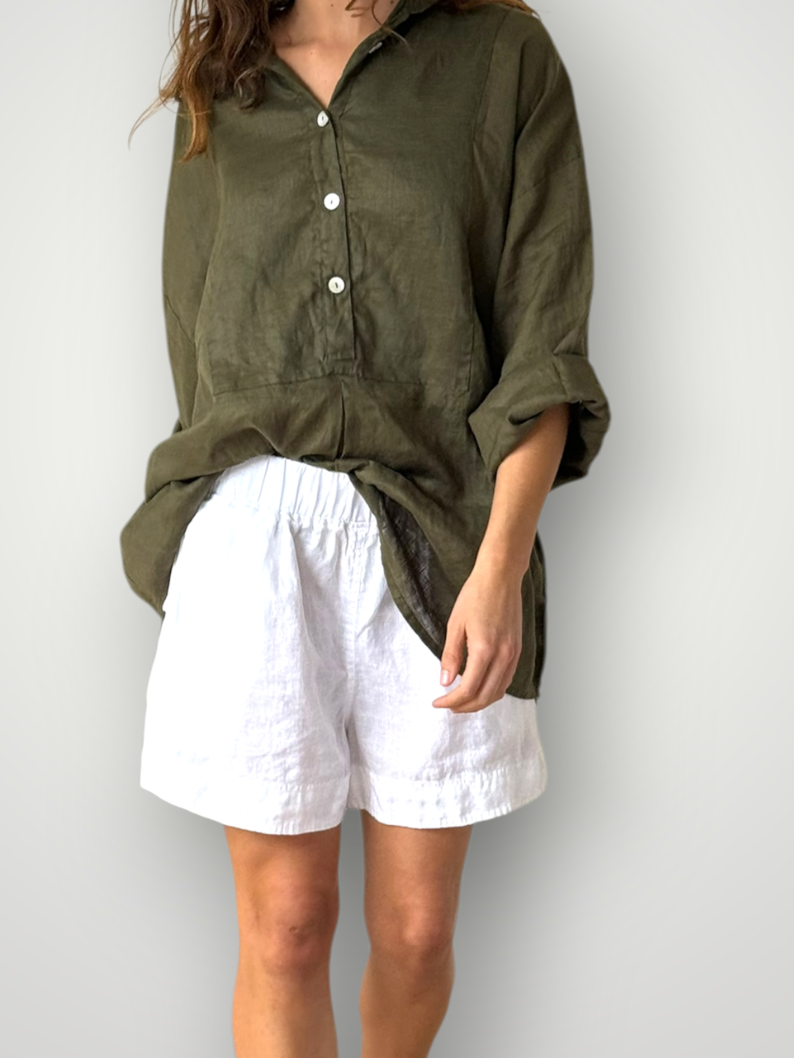 abbey short - white linen Apparel