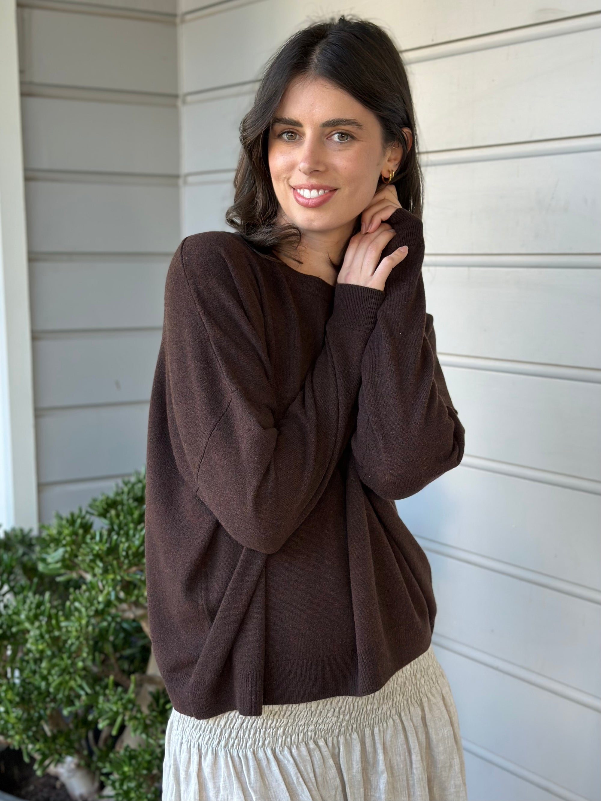 cassie crew neck knit -chocolate cashmere Apparel