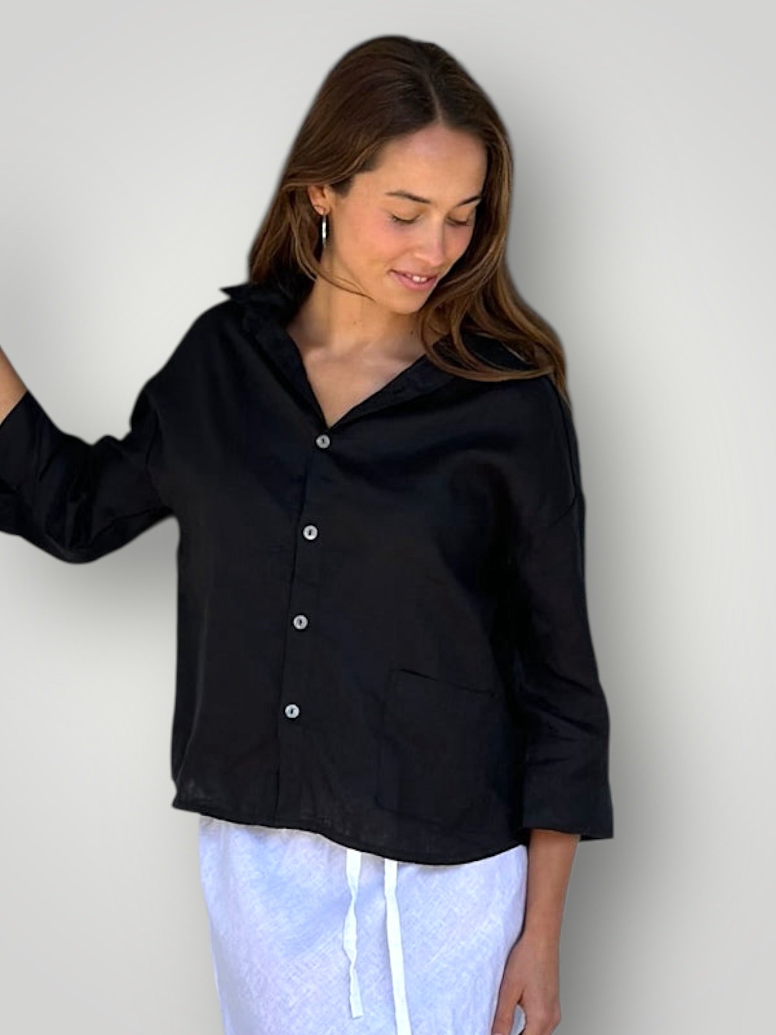 deanna shirt - black linen Apparel
