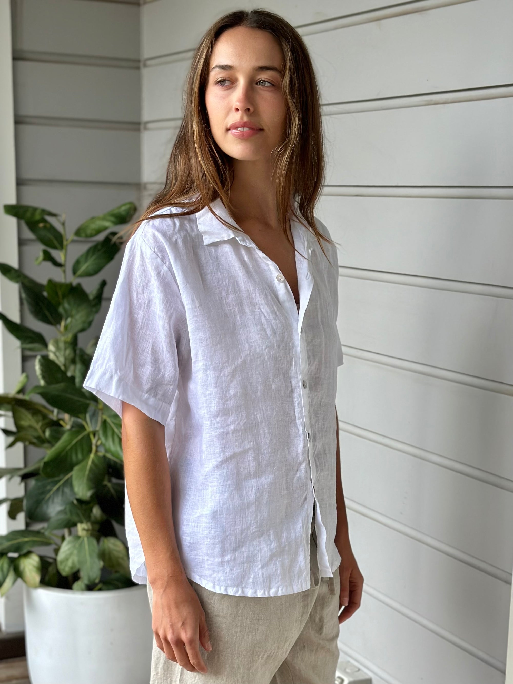 august shirt-white linen Apparel  