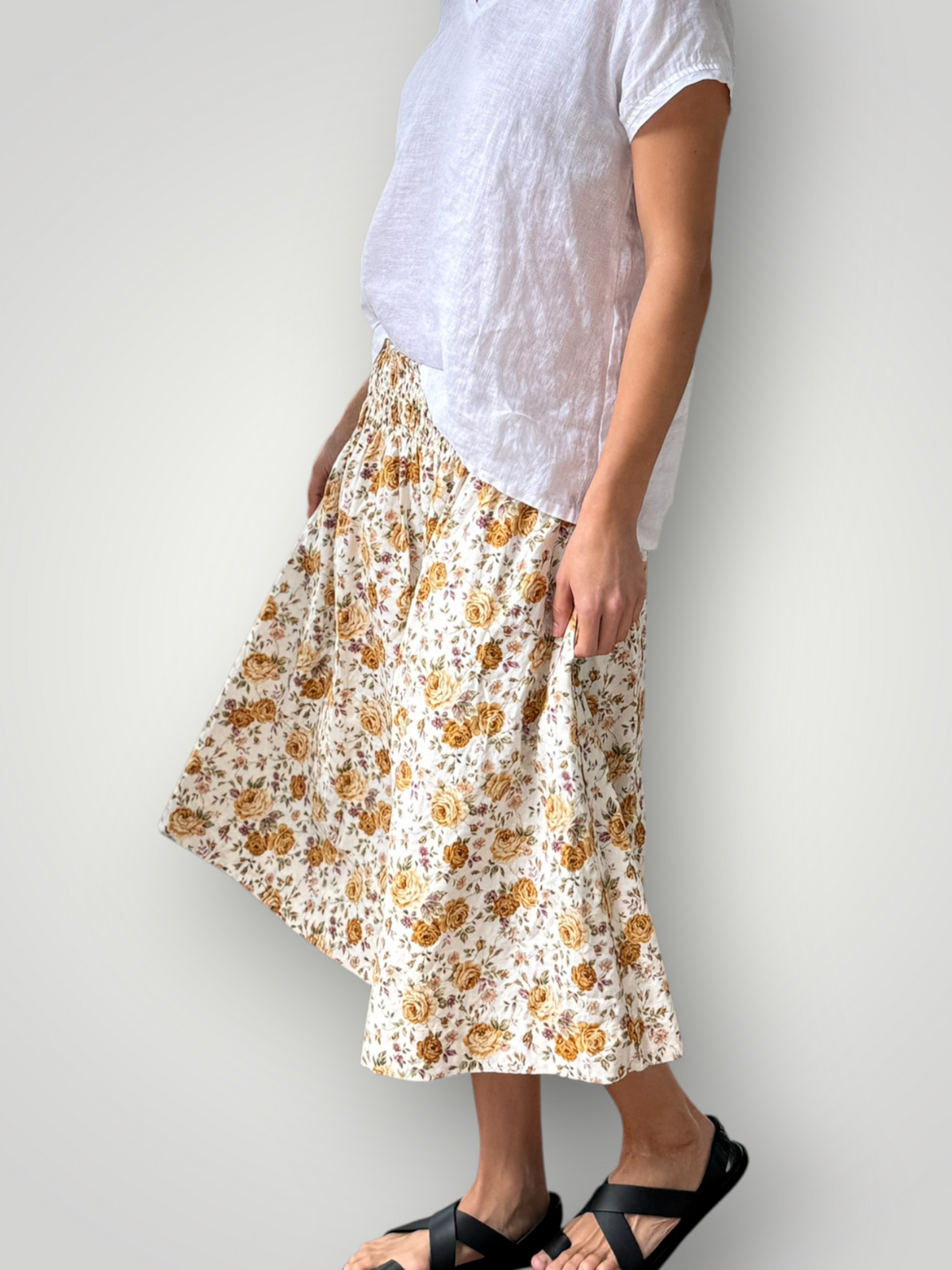 lola skirt - caramel roses cotton Apparel