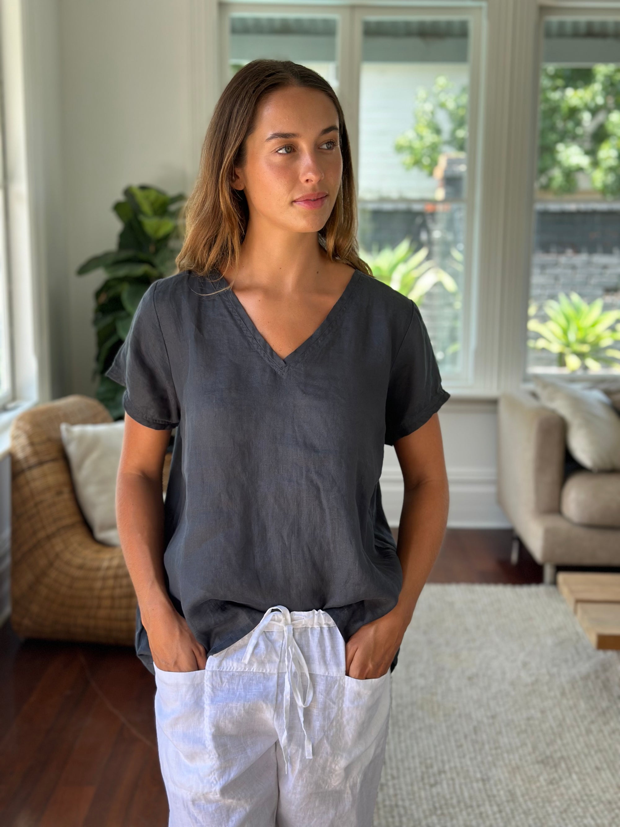 ellie v neck-charcoal linen Apparel  