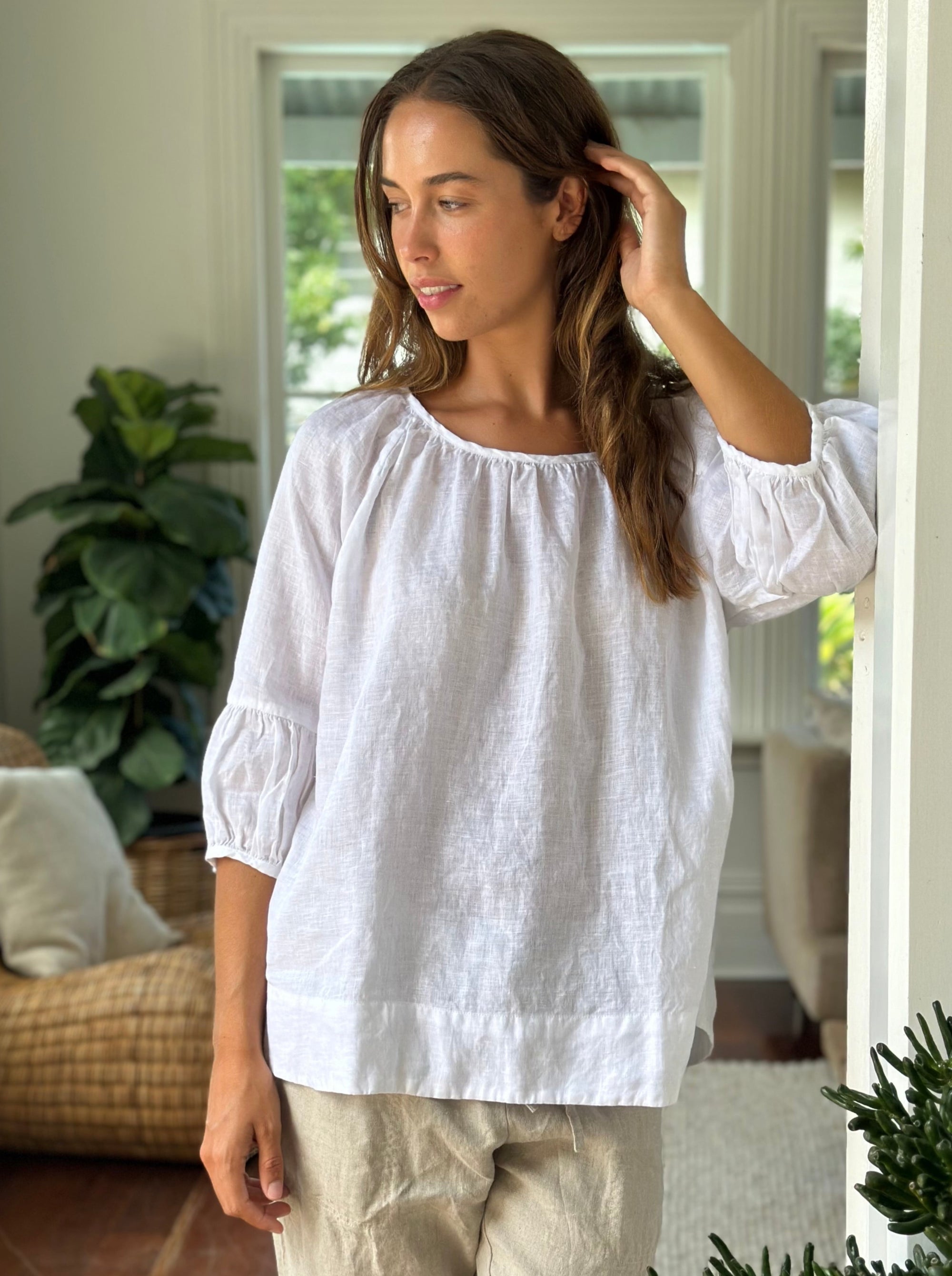 julia top-white linen Apparel  