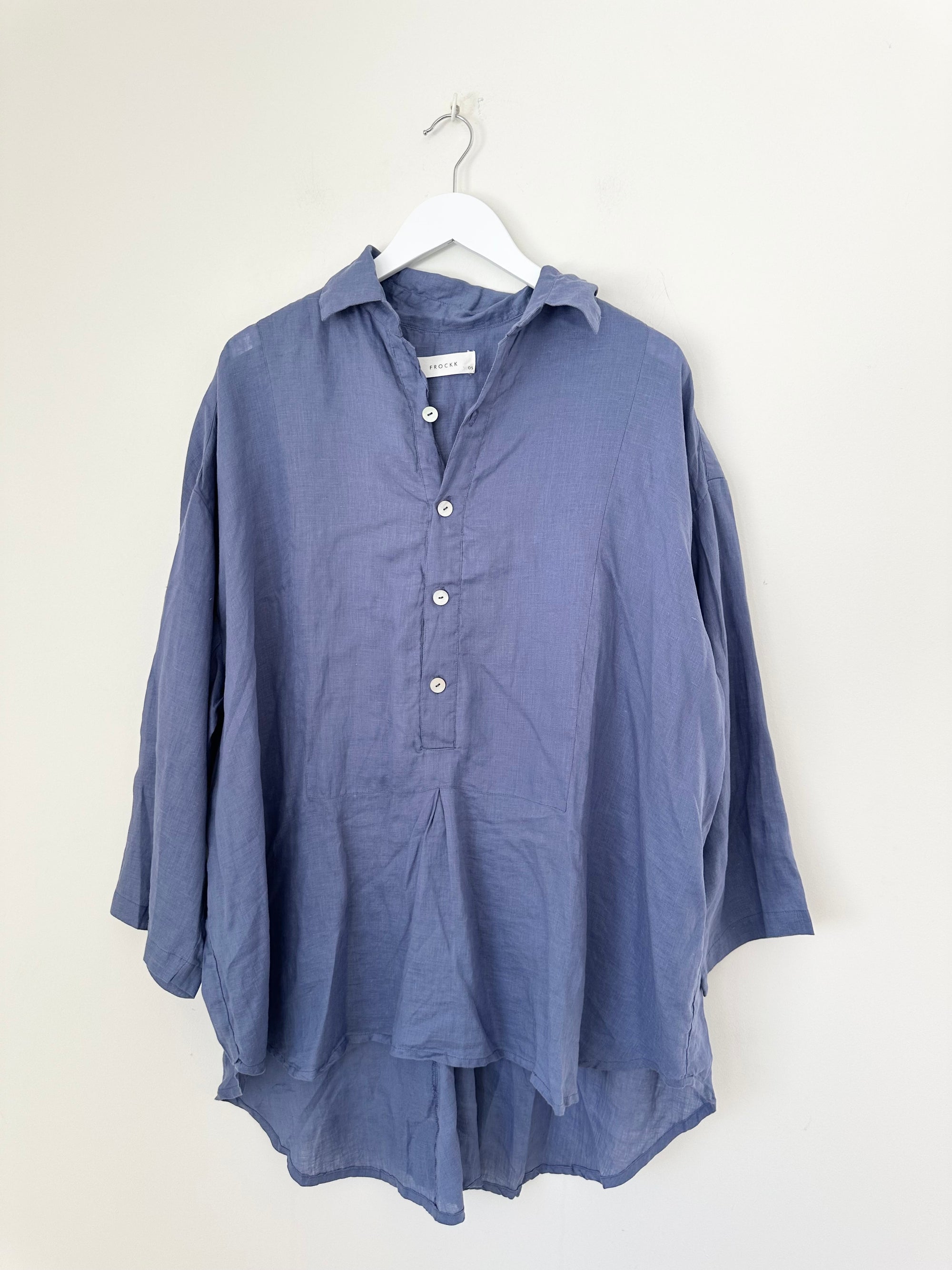 megan shirt - cornflower linen Apparel