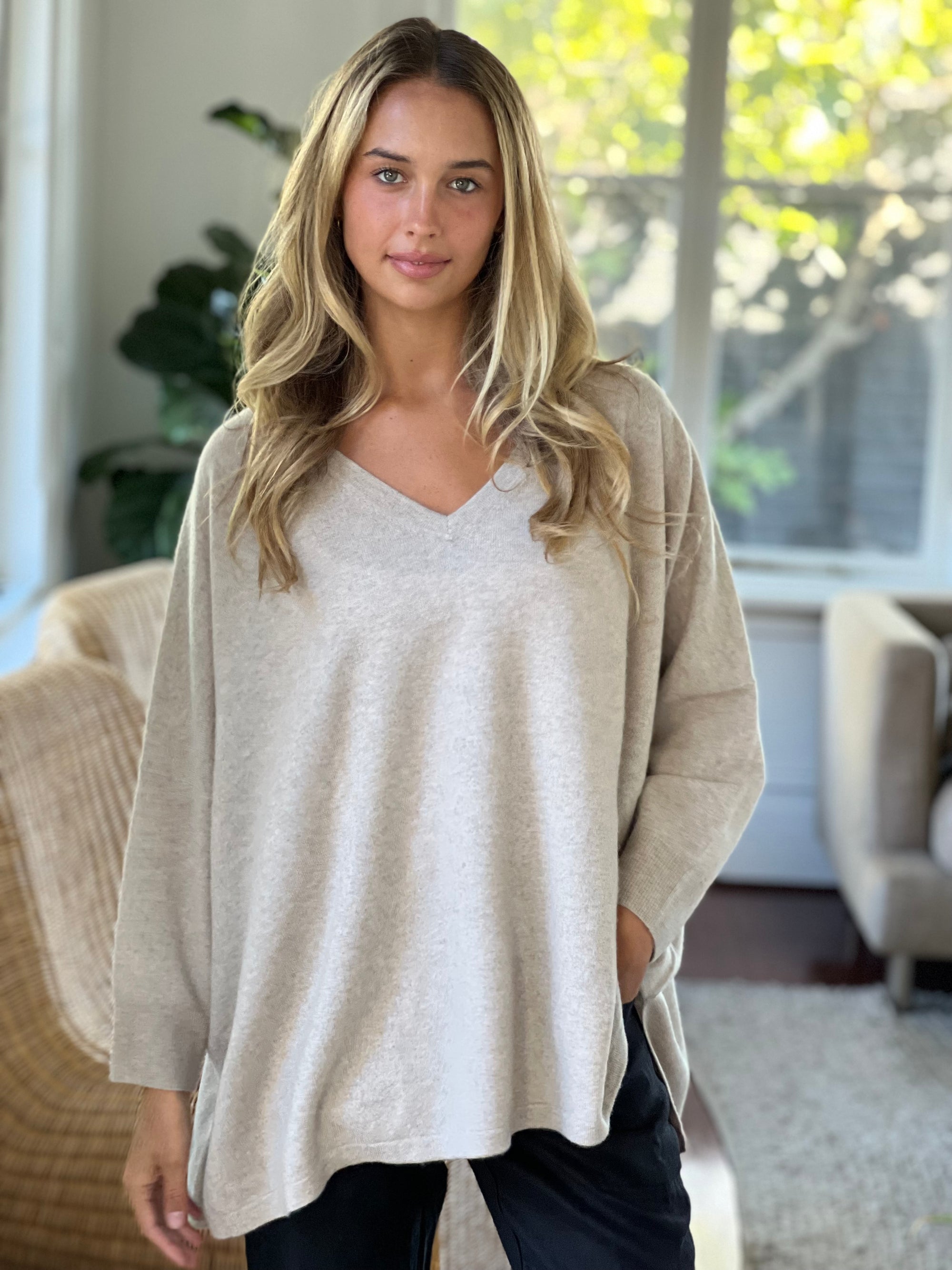 relaxed boyfriend knit- sand cashmere Apparel