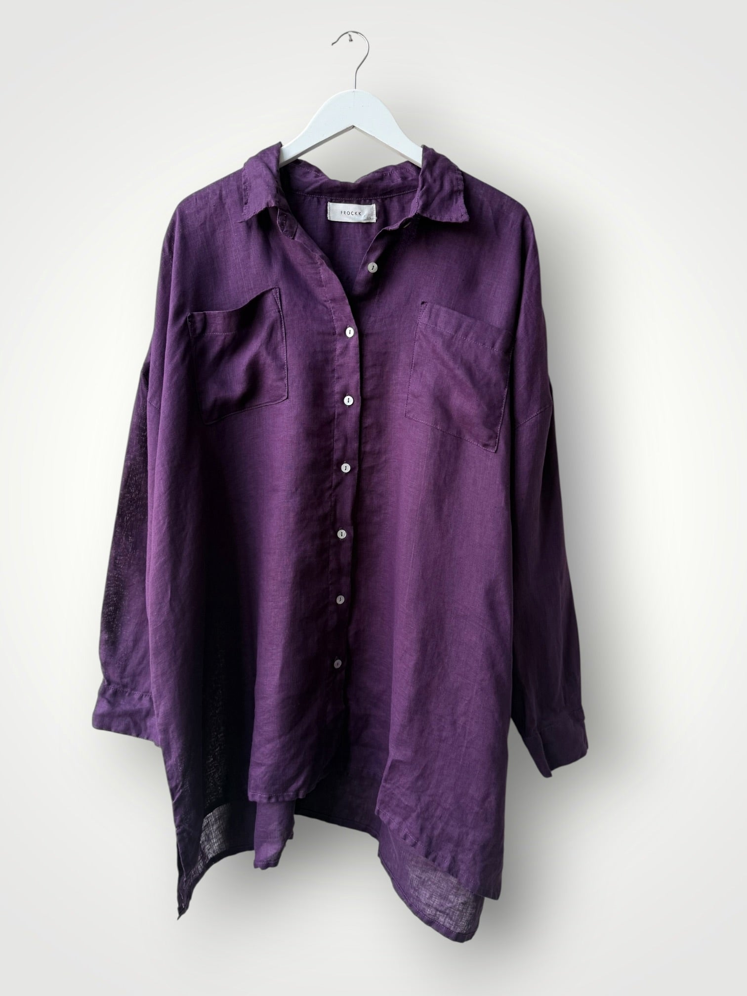 aiden boyfriend shirt -eggplant linen Apparel