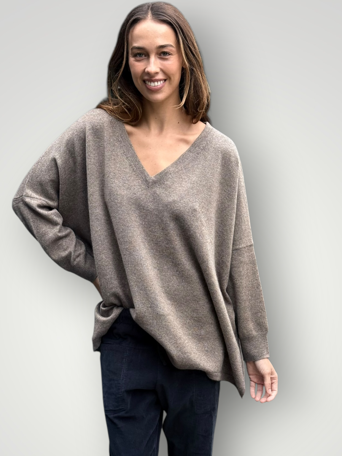 boyfriend v cashmere knit- soil Apparel