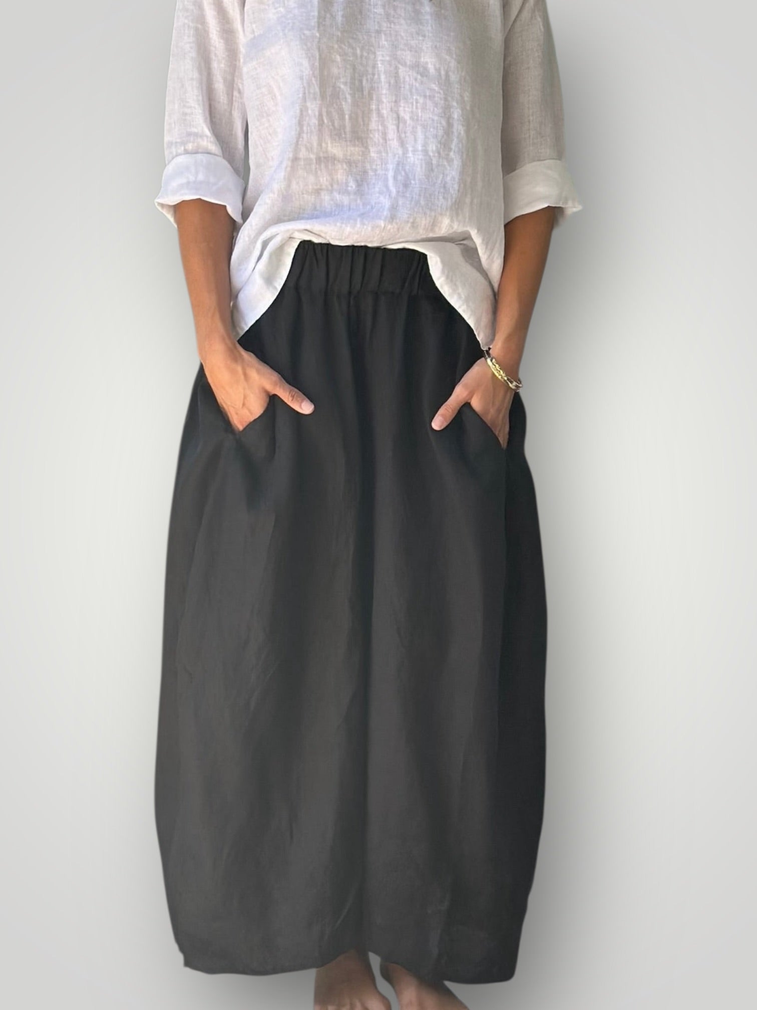 lana skirt - black linen Apparel