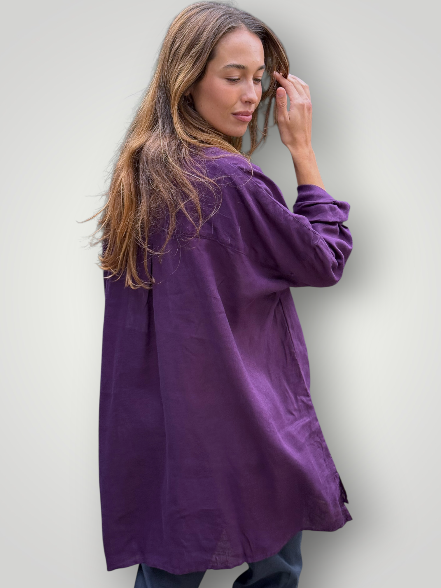 aiden boyfriend shirt -eggplant linen Apparel