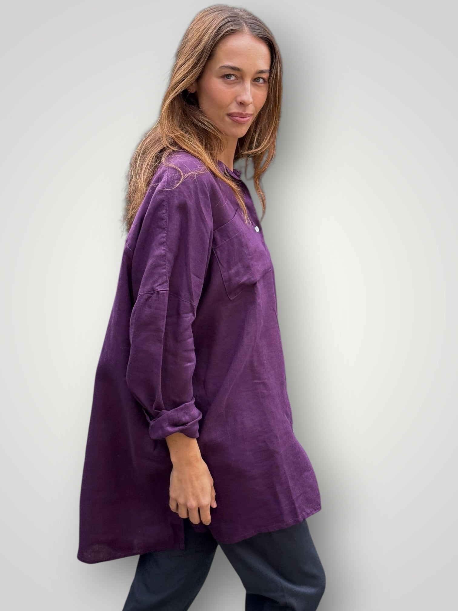aiden boyfriend shirt -eggplant linen Apparel