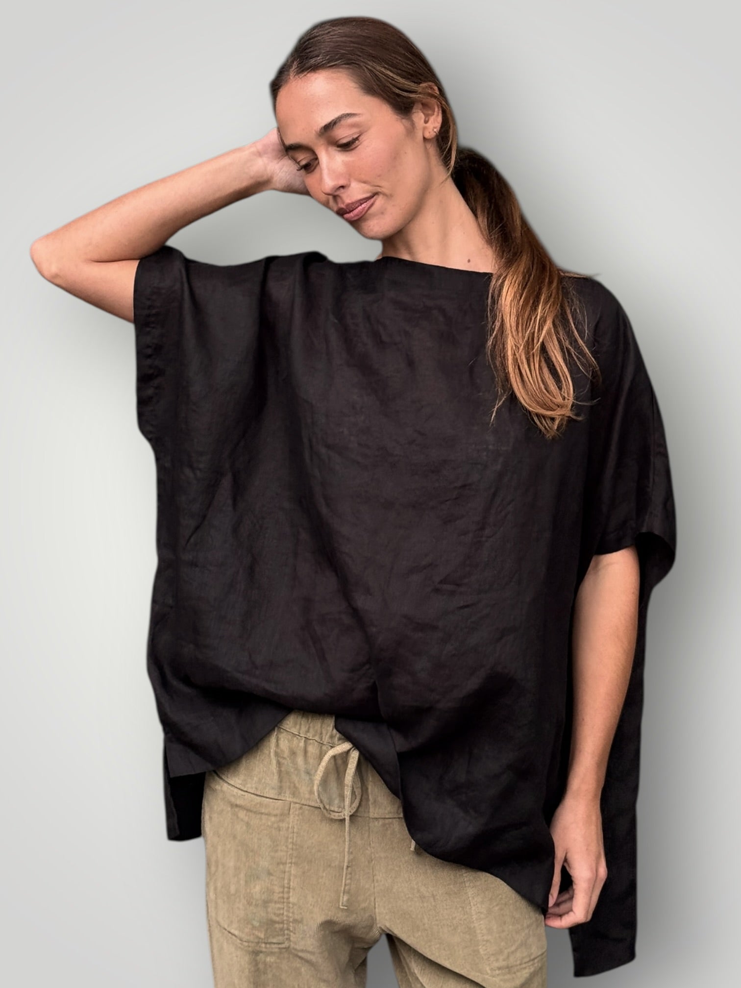 sammy top -black linen Apparel