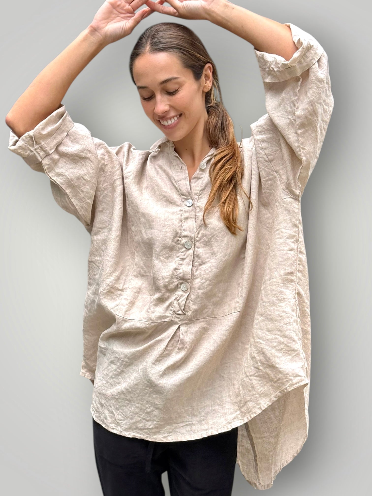 megan shirt - natural linen Apparel