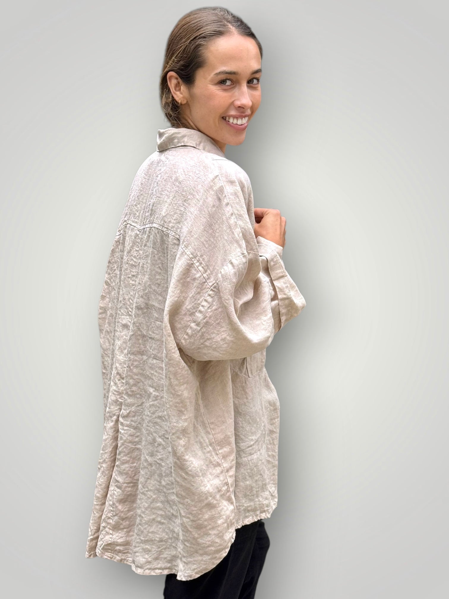 megan shirt - natural linen Apparel
