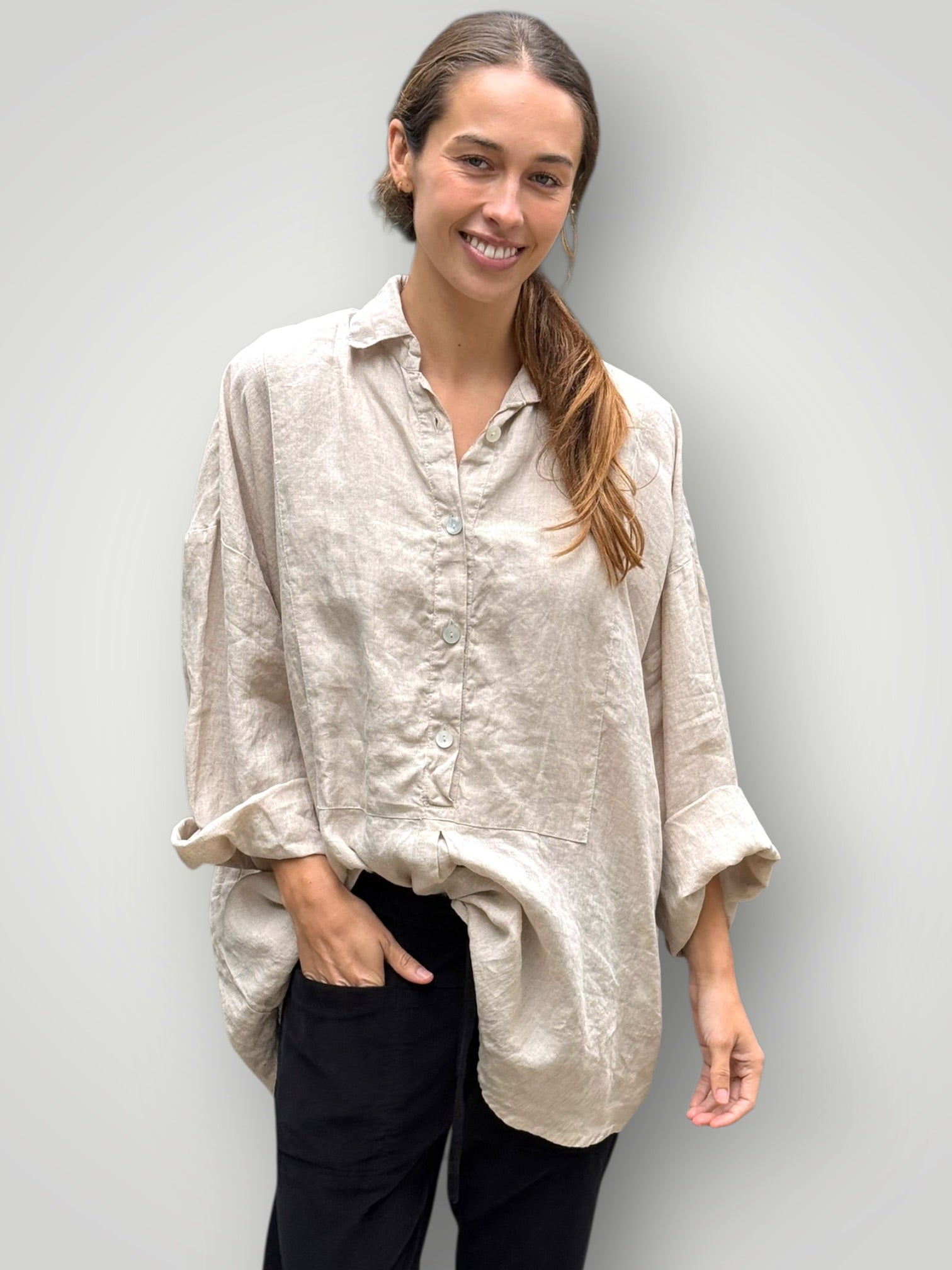 megan shirt - natural linen Apparel