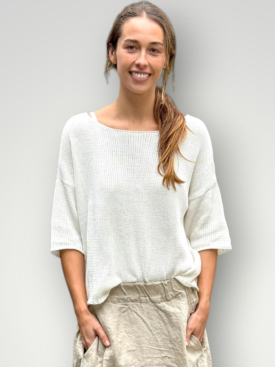 alex knit - warm white cotton Apparel