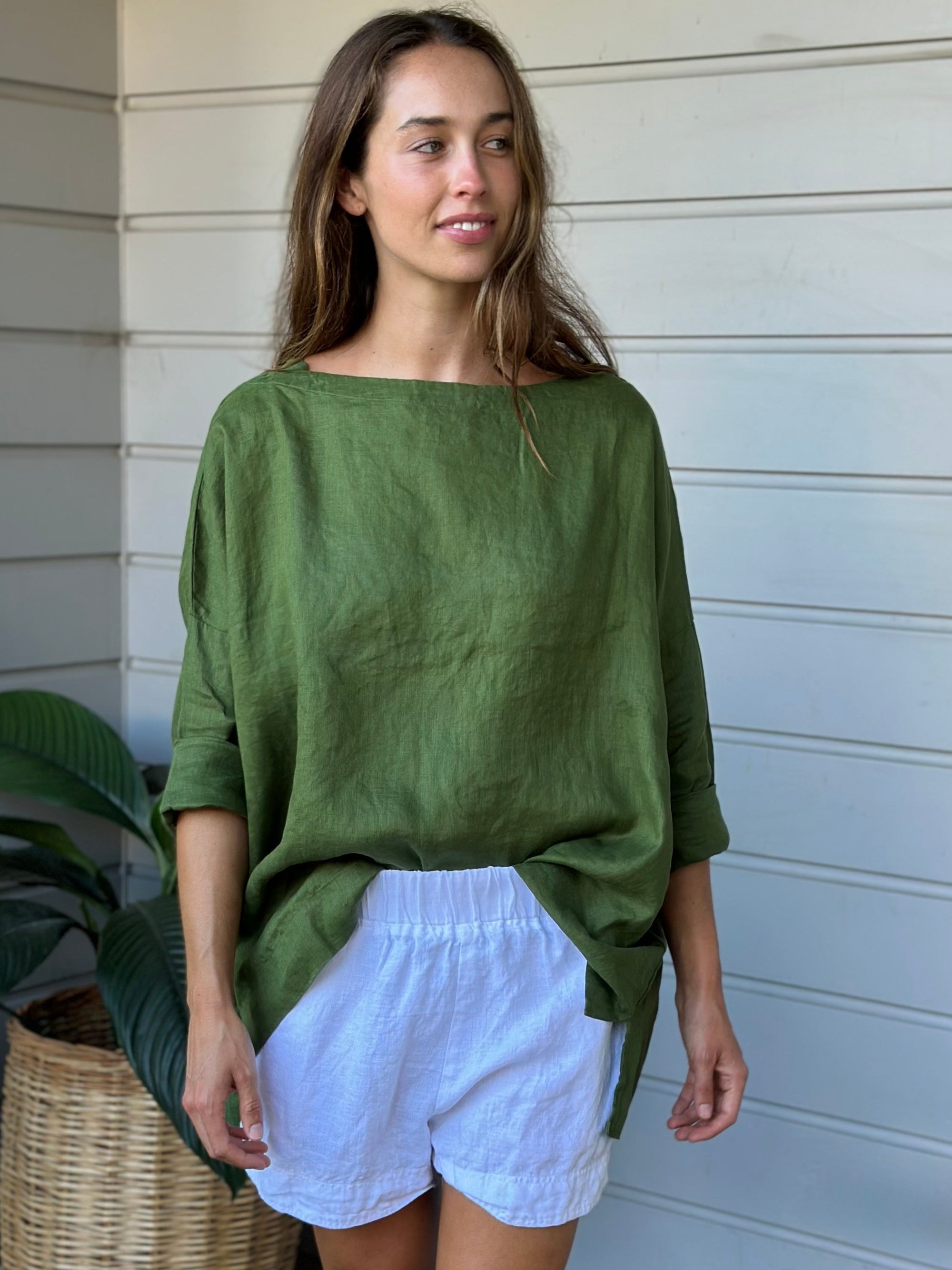 avril top-moss linen Apparel
