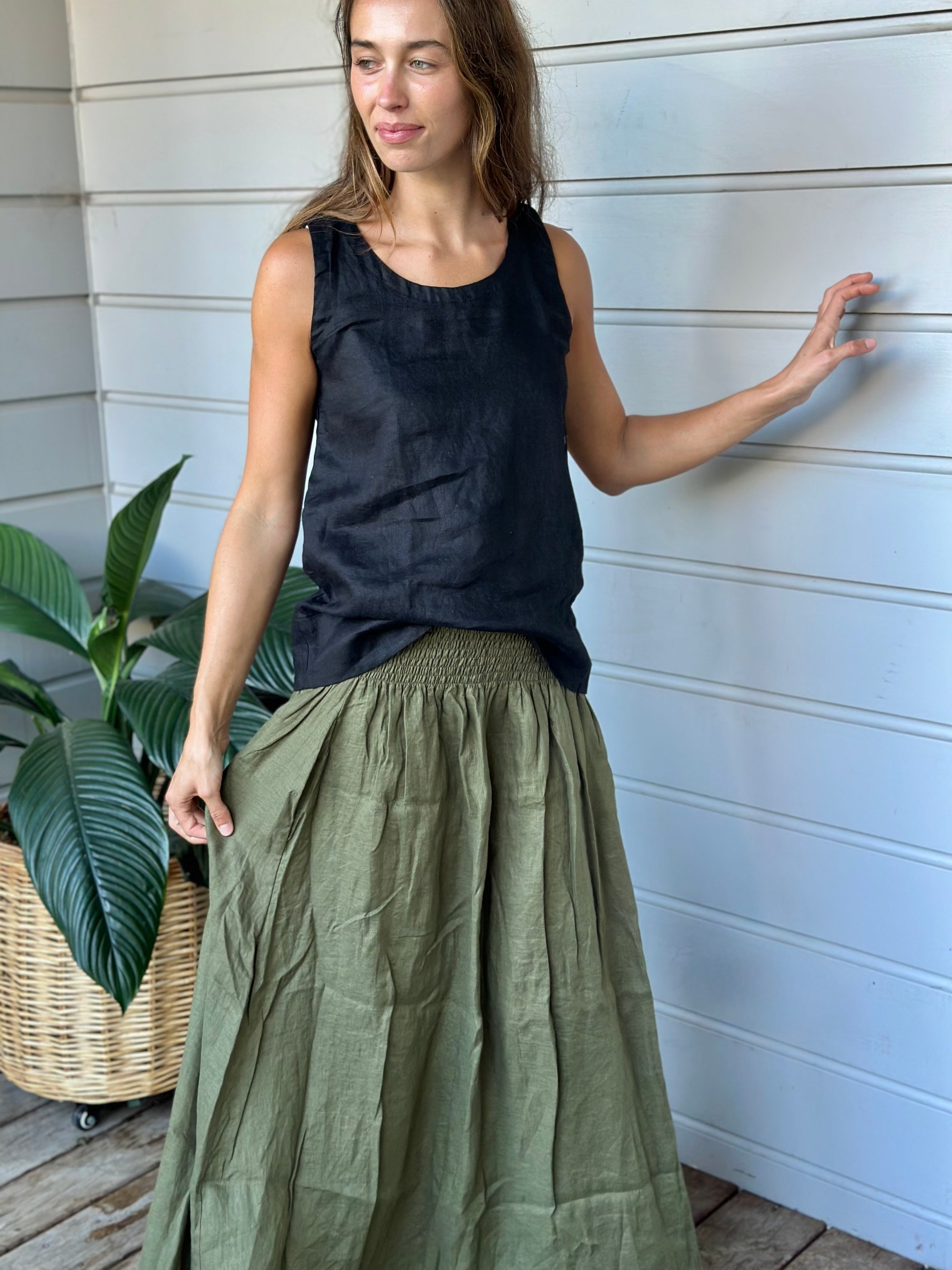 lulu skirt - army linen Apparel