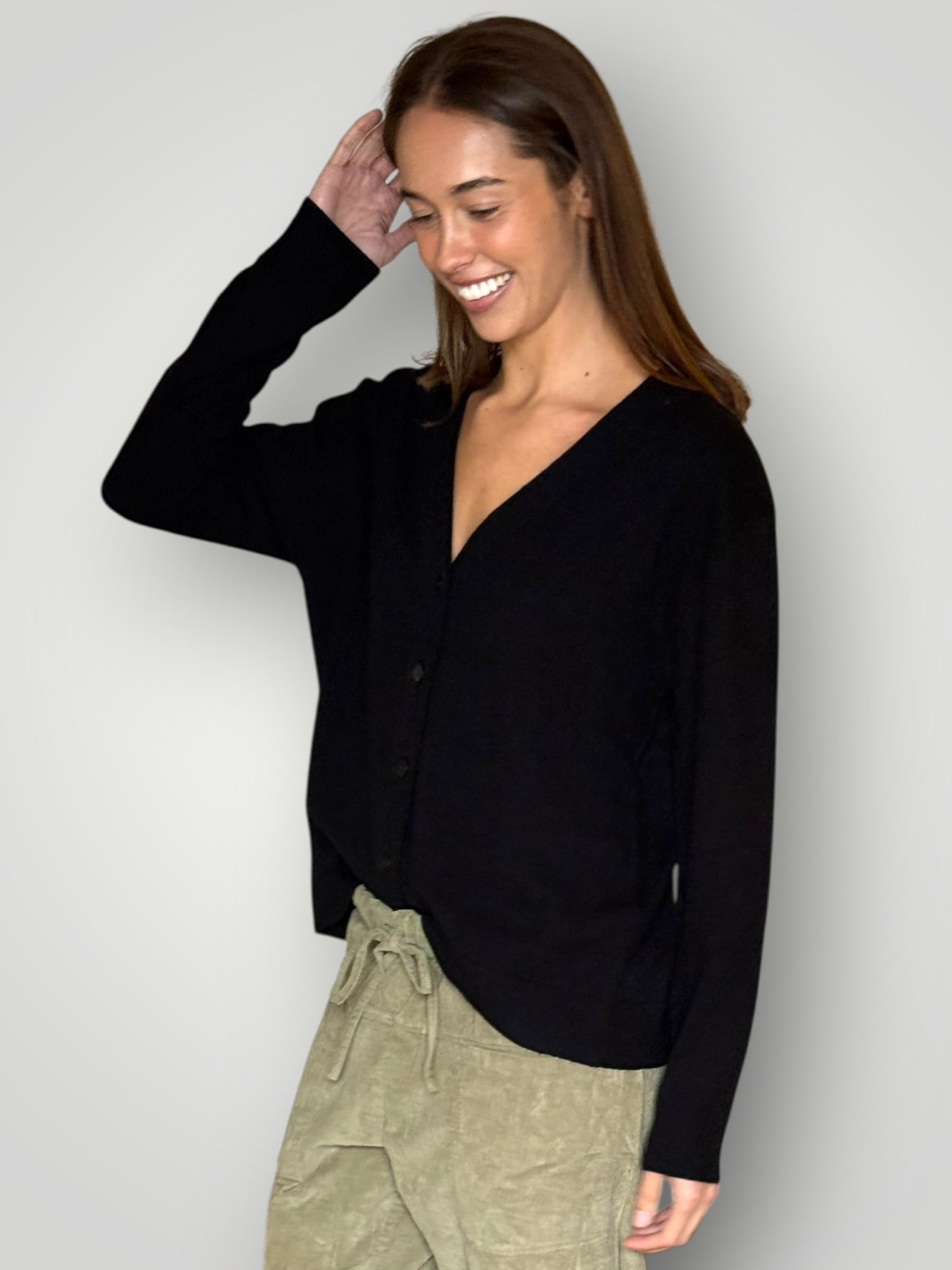 hannah cashmere v neck cardi- black General