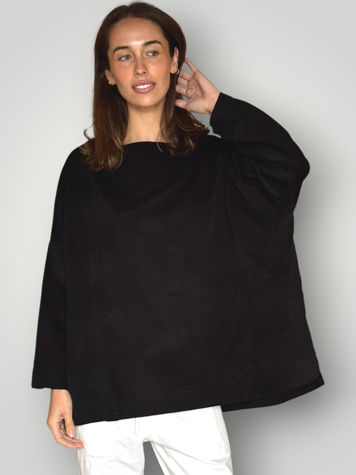 avril top -black cord Apparel