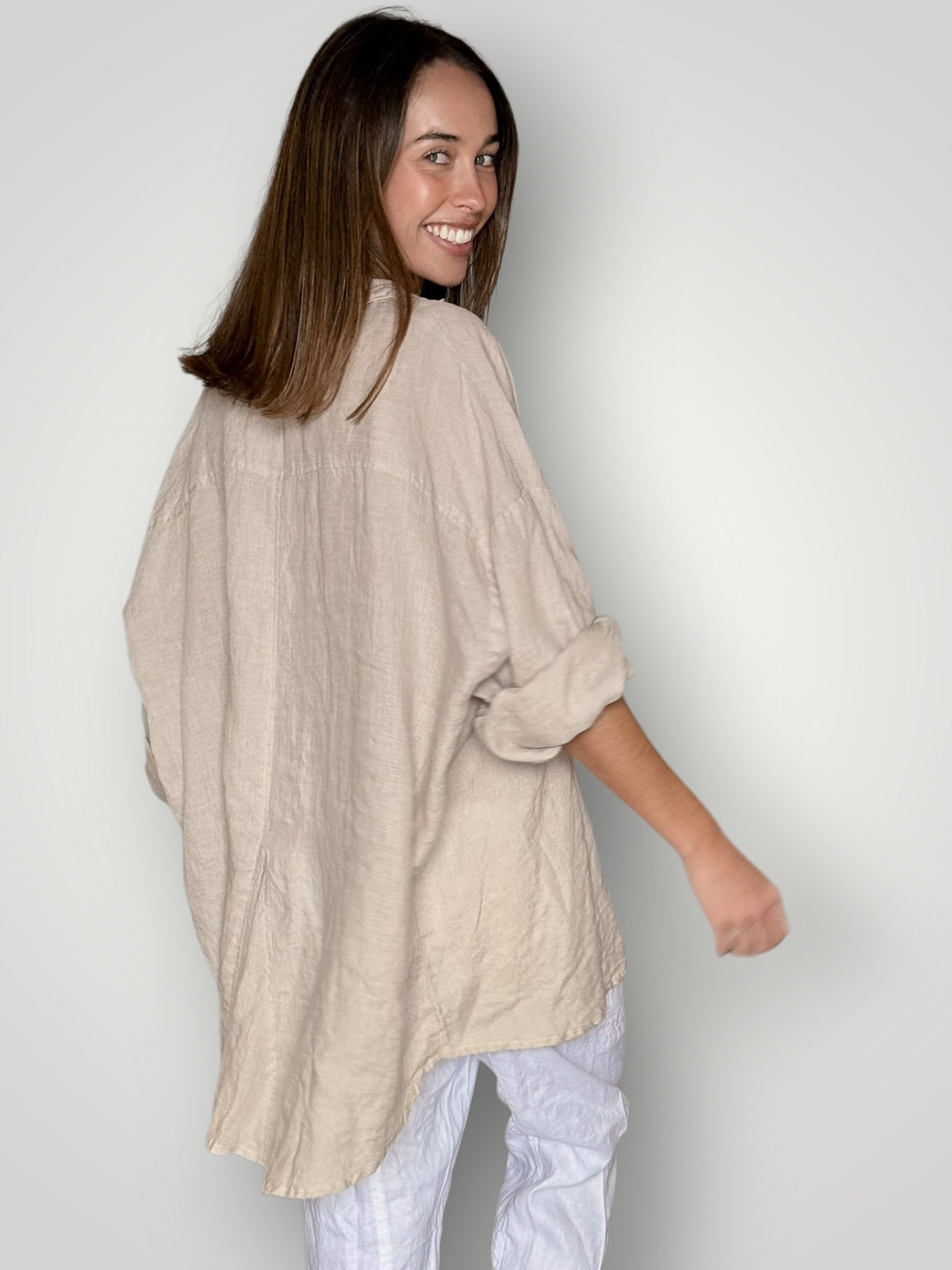 megan shirt - natural linen Apparel