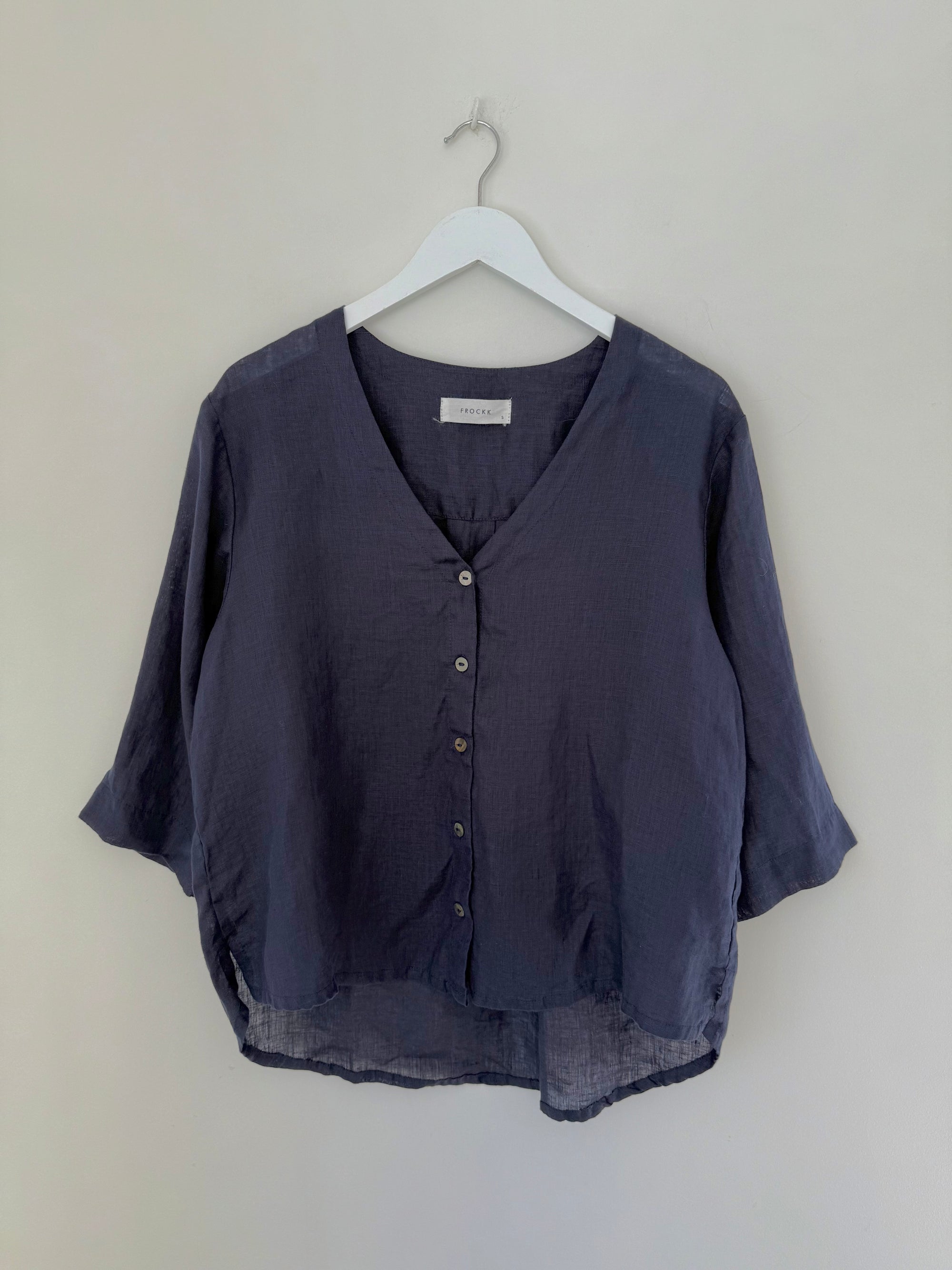 raine shirt - navy linen Apparel