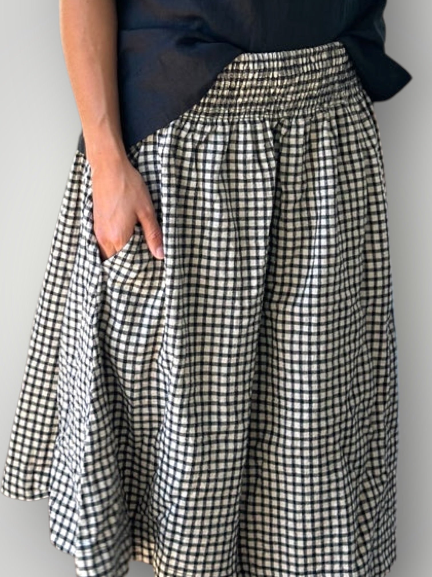 lola skirt - vintage black check Apparel