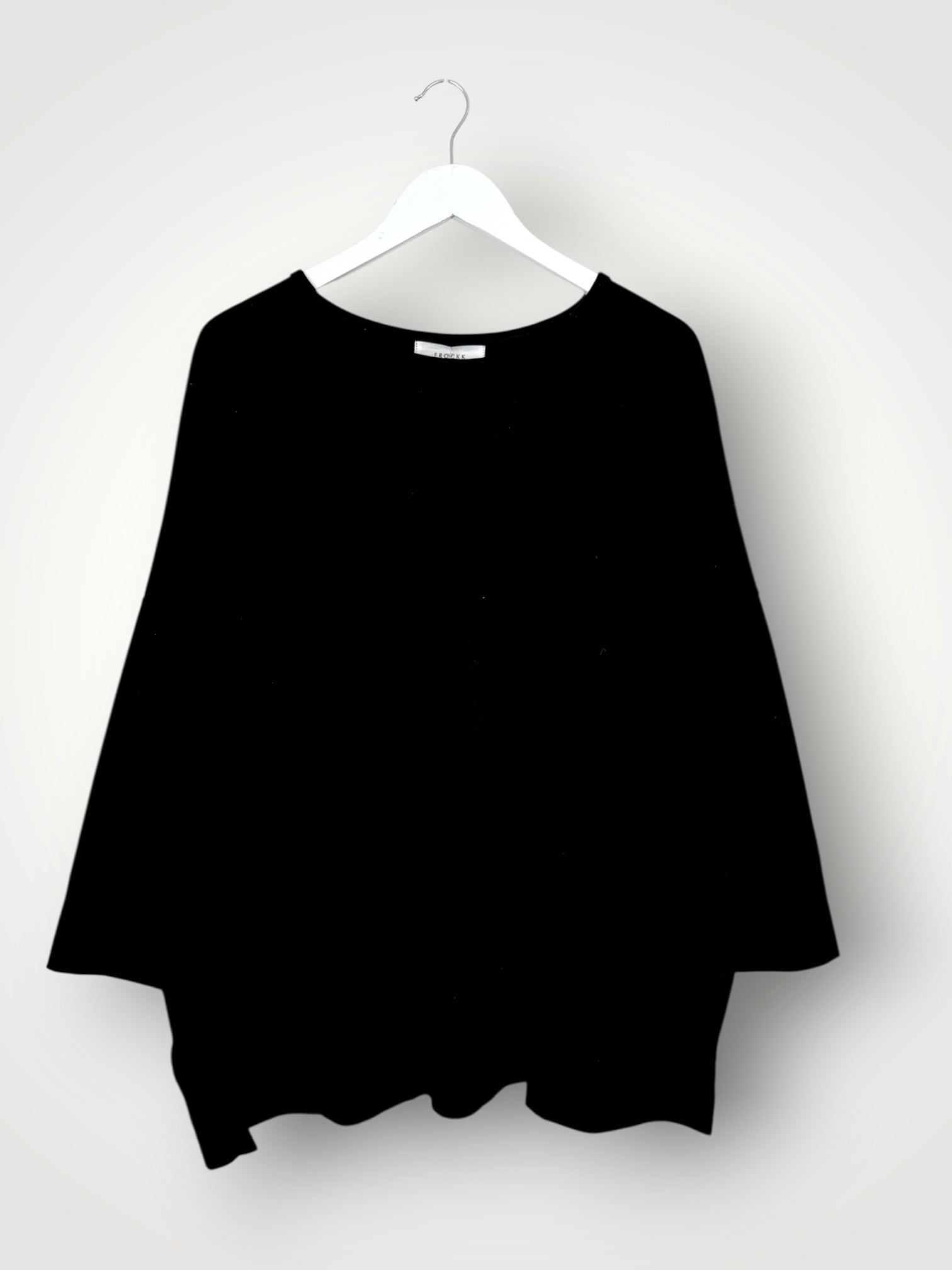 hunter top - black cotton knit Apparel