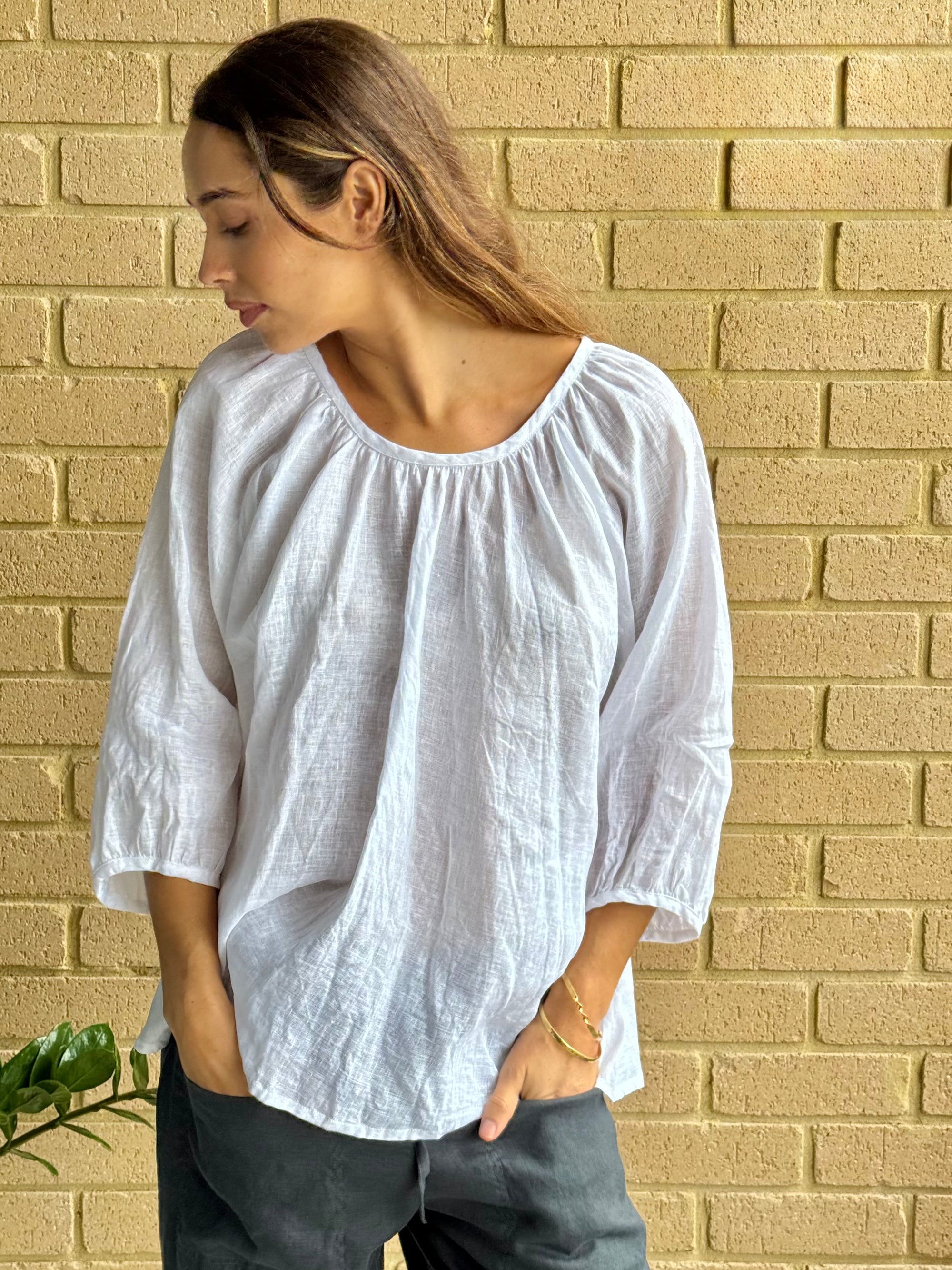 louisa top-white linen Apparel