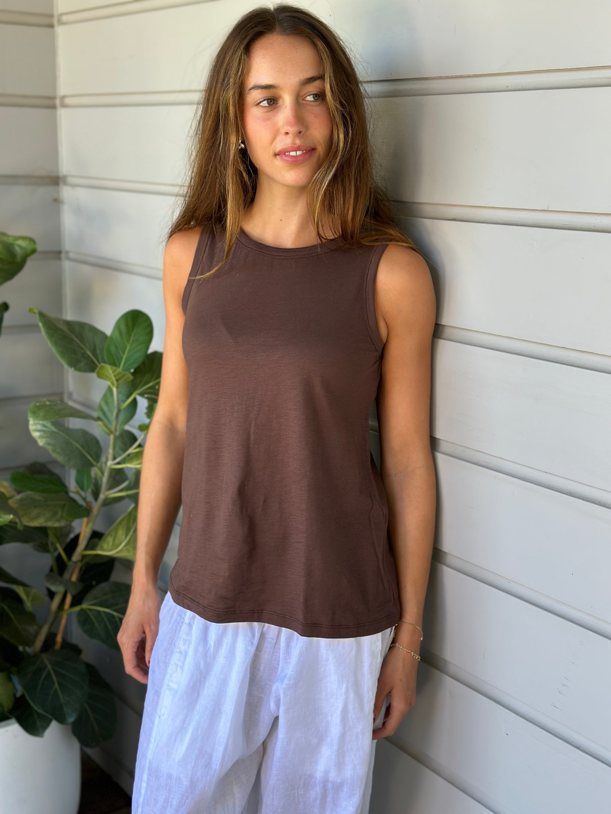 vera tank - chocolate cotton Apparel