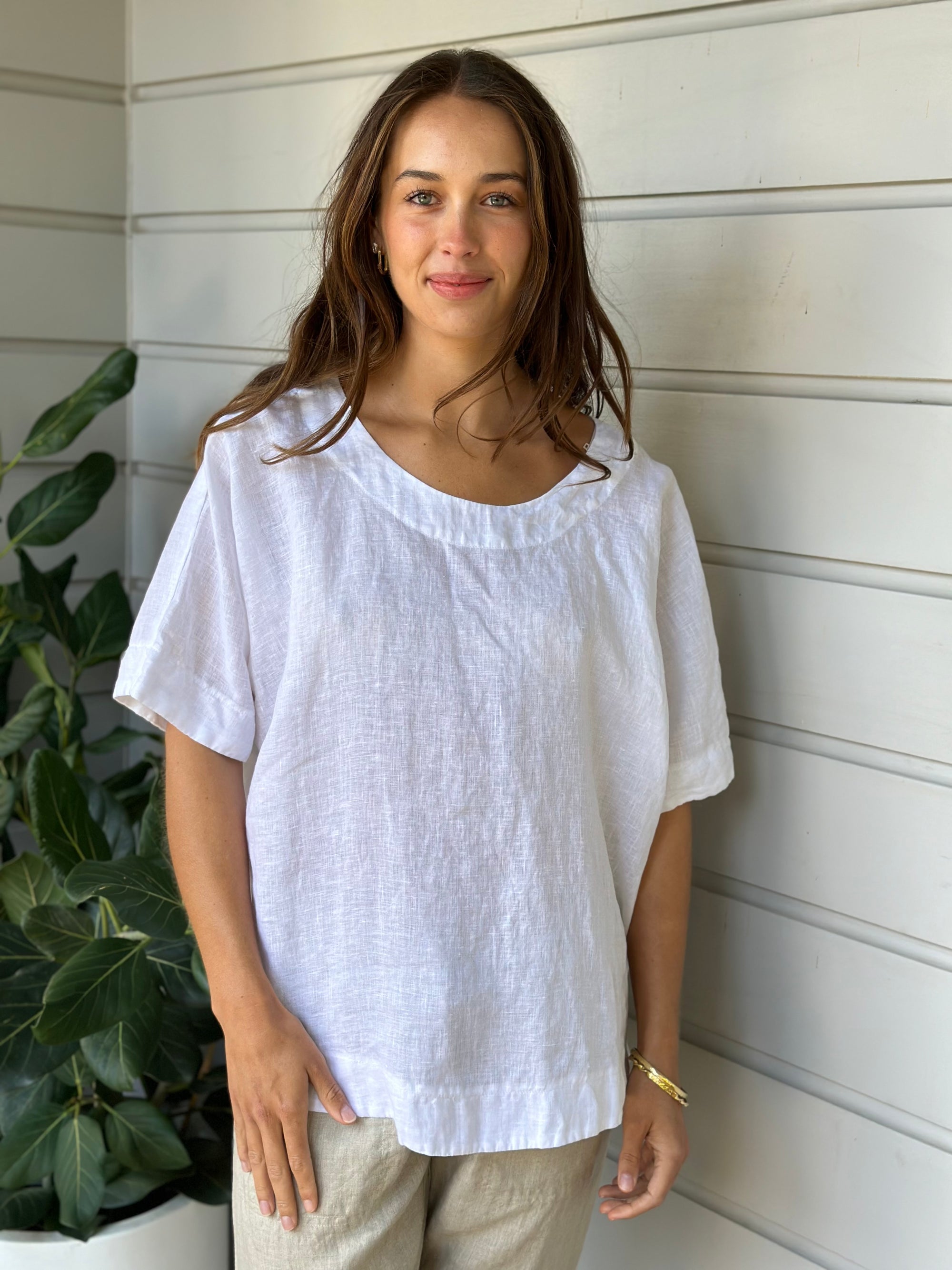 mia top - white linen Apparel  