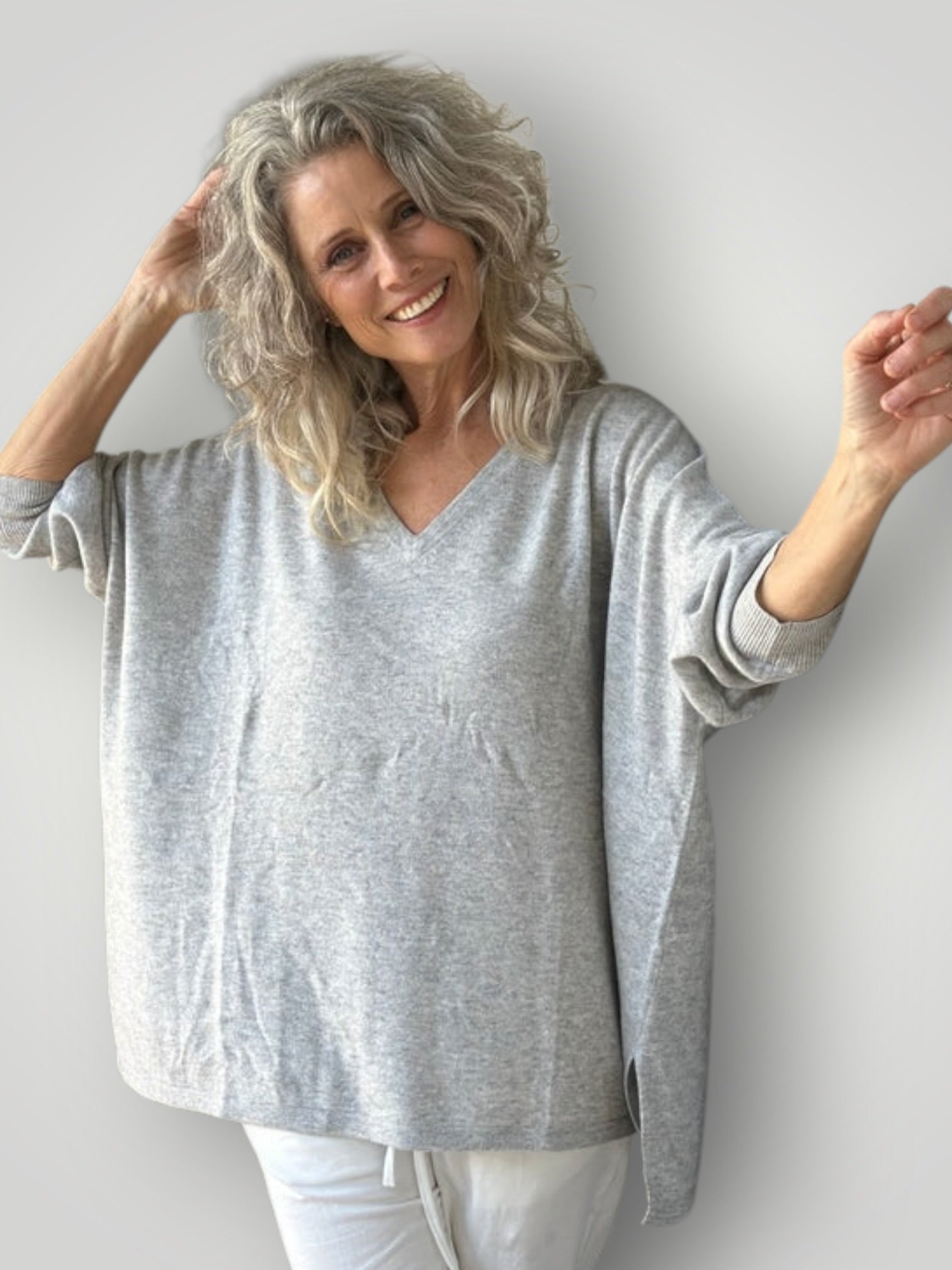 boyfriend v cashmere knit -soft grey Apparel