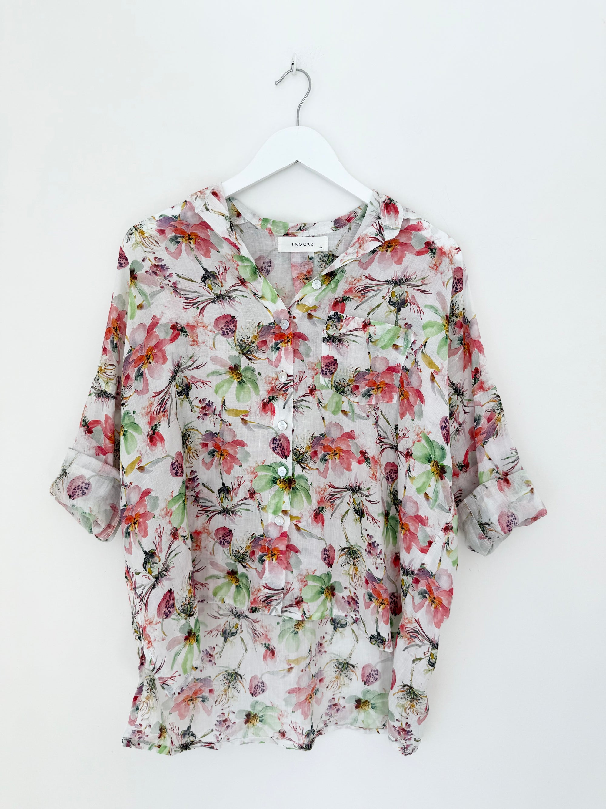rosie shirt - flower garden Apparel