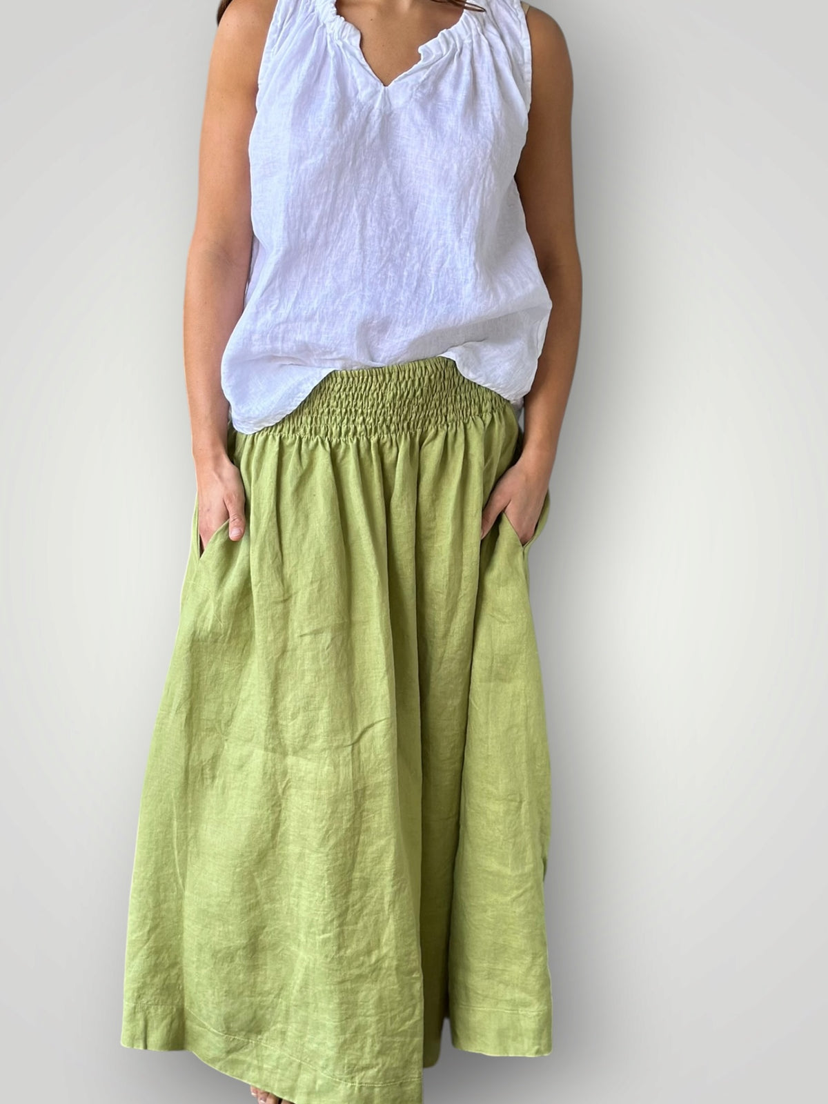 lulu skirt -avocado linen Apparel