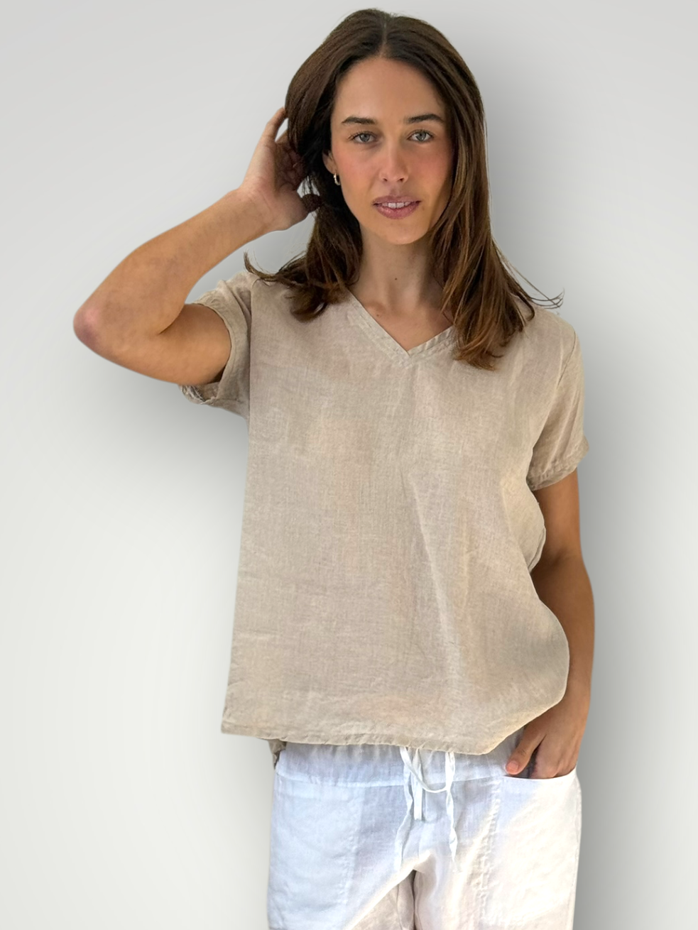 ellie v neck -natural linen Apparel