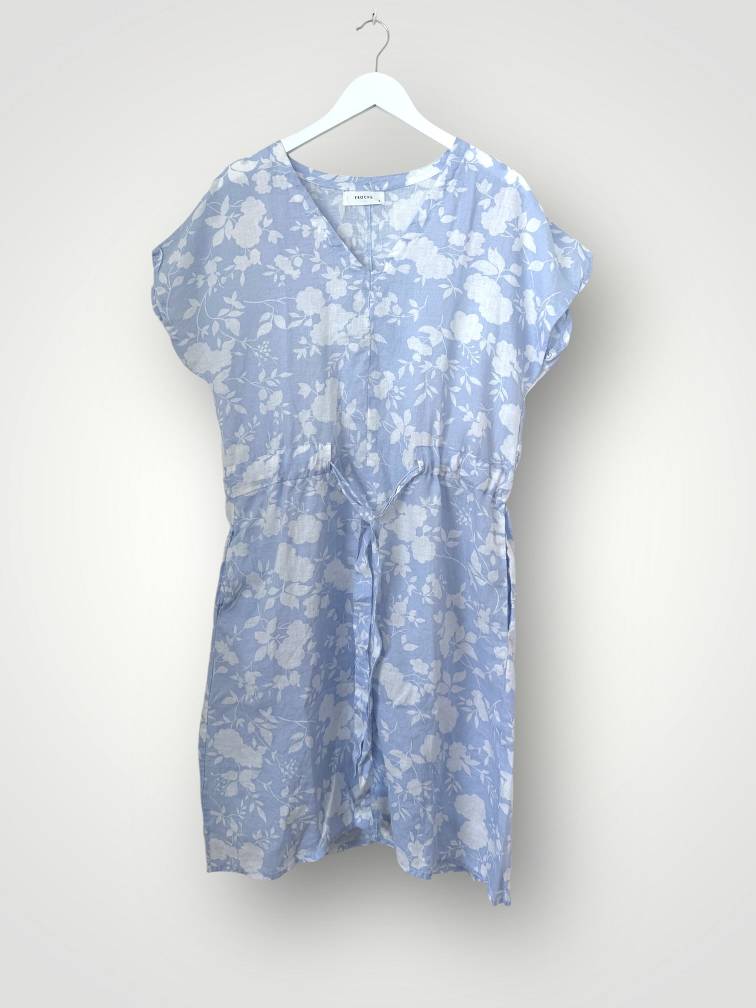harper dress -soft blue flower linen Apparel