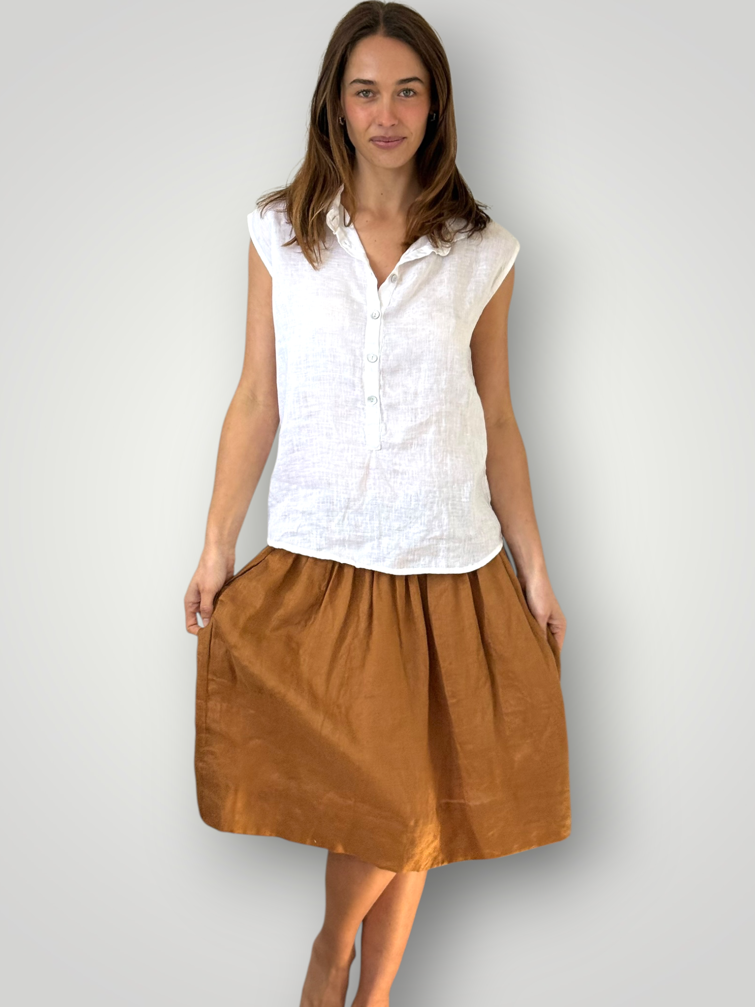zoe skirt - caramel linen Apparel