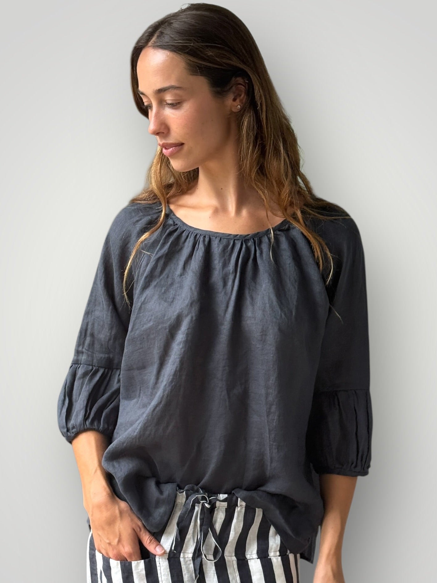 julia top-charcoal linen Apparel