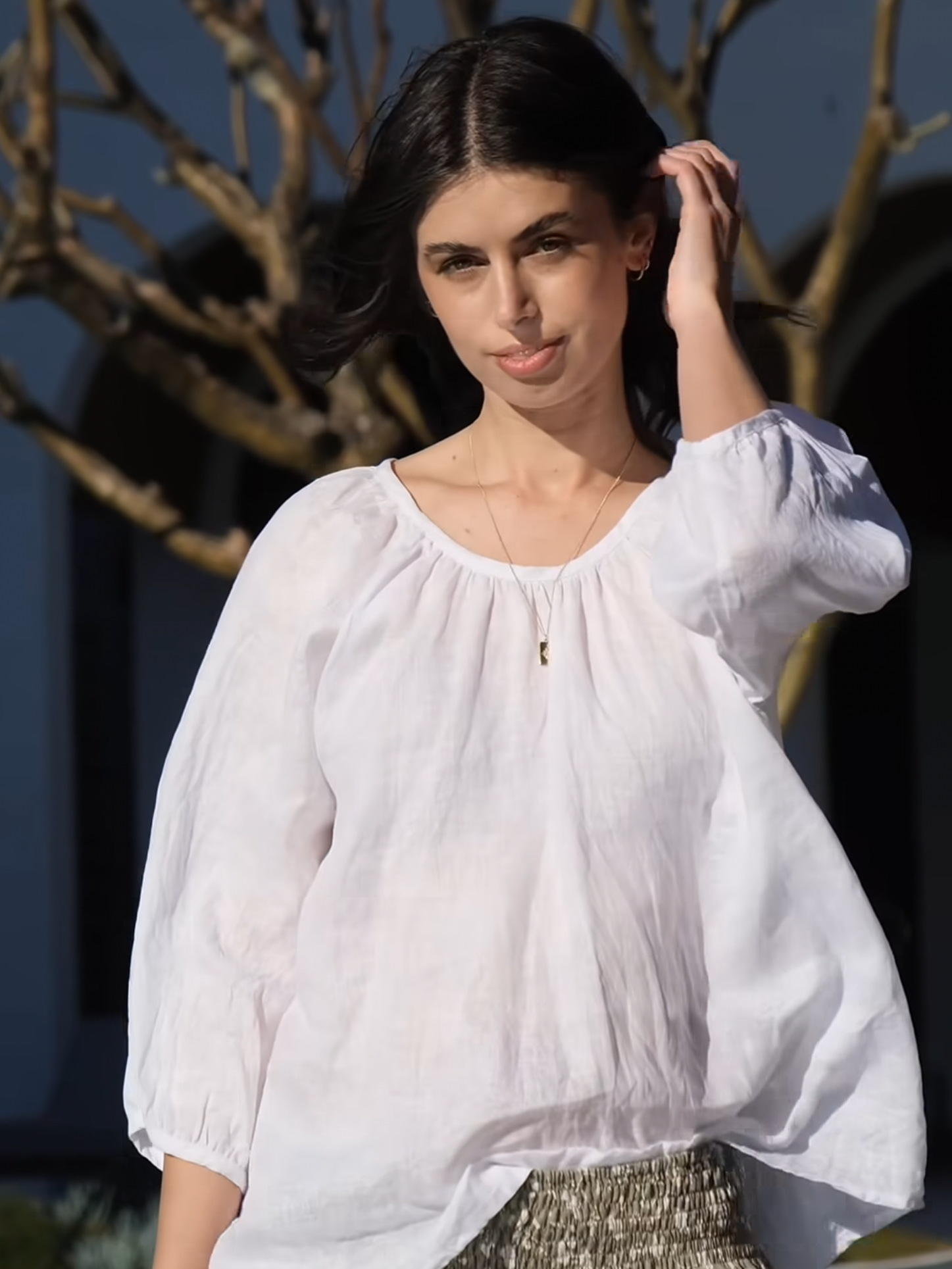 louisa top-white linen Apparel