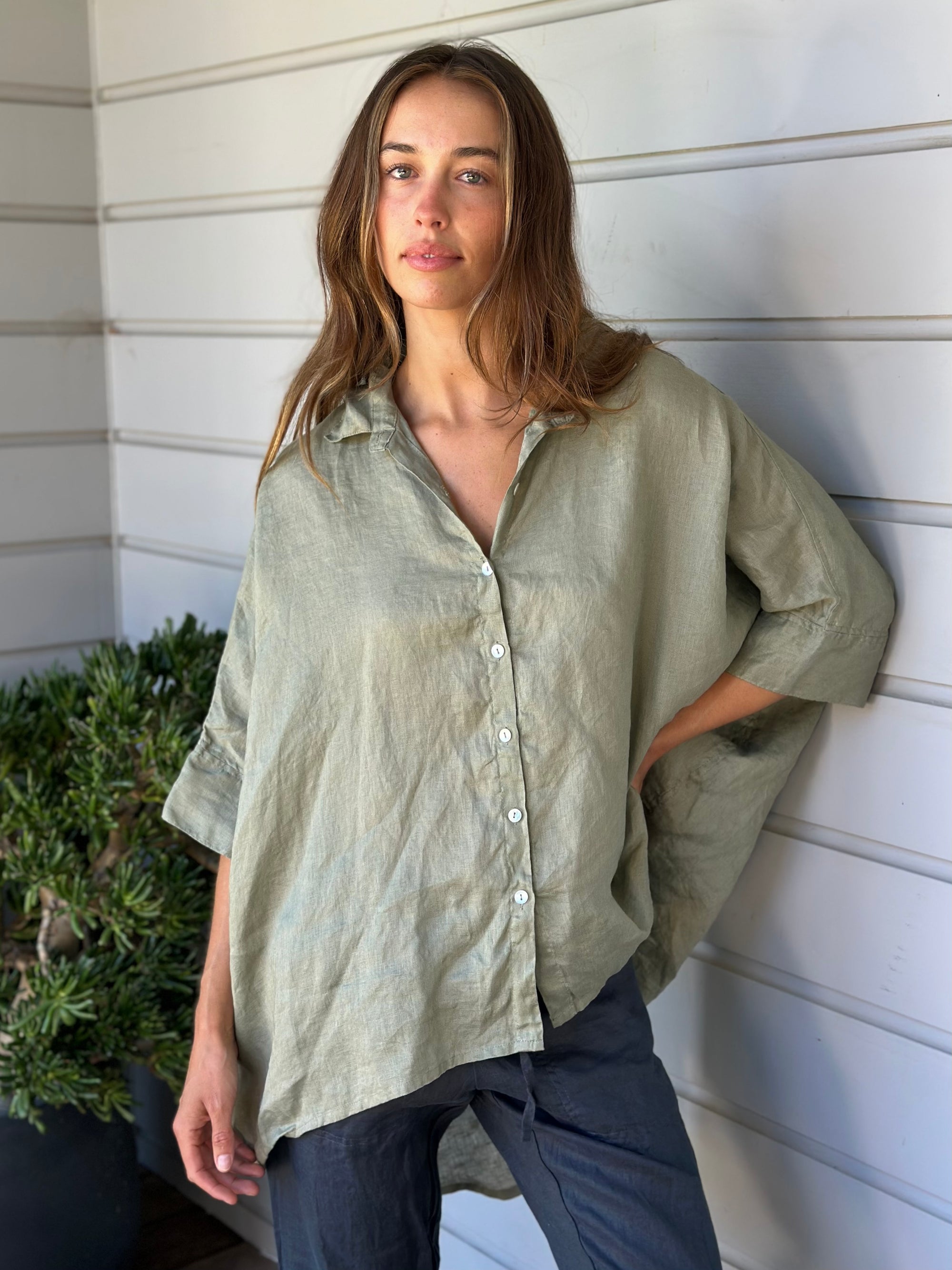 issey shirt - sage linen Apparel