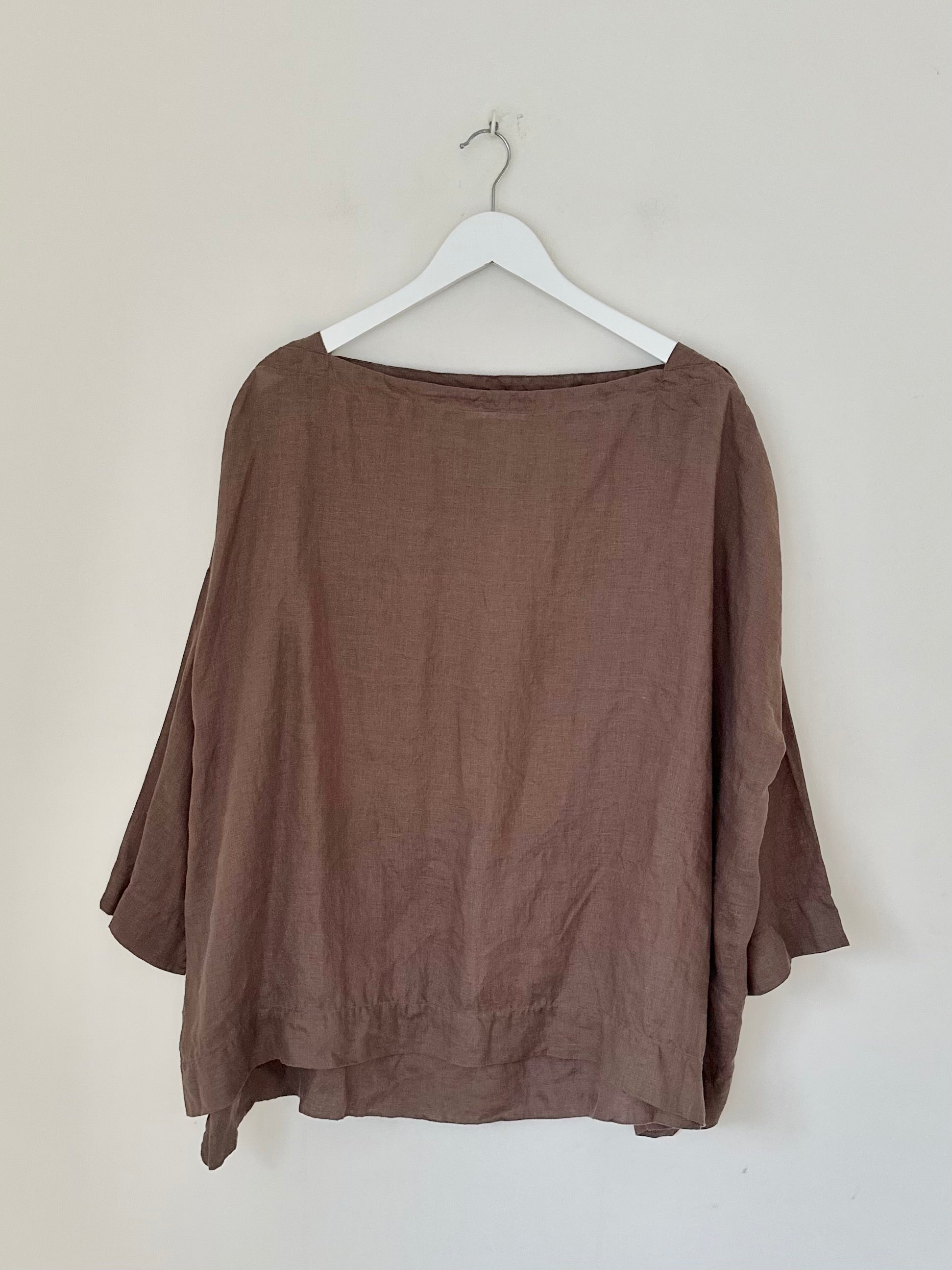 avril top- soil linen Apparel