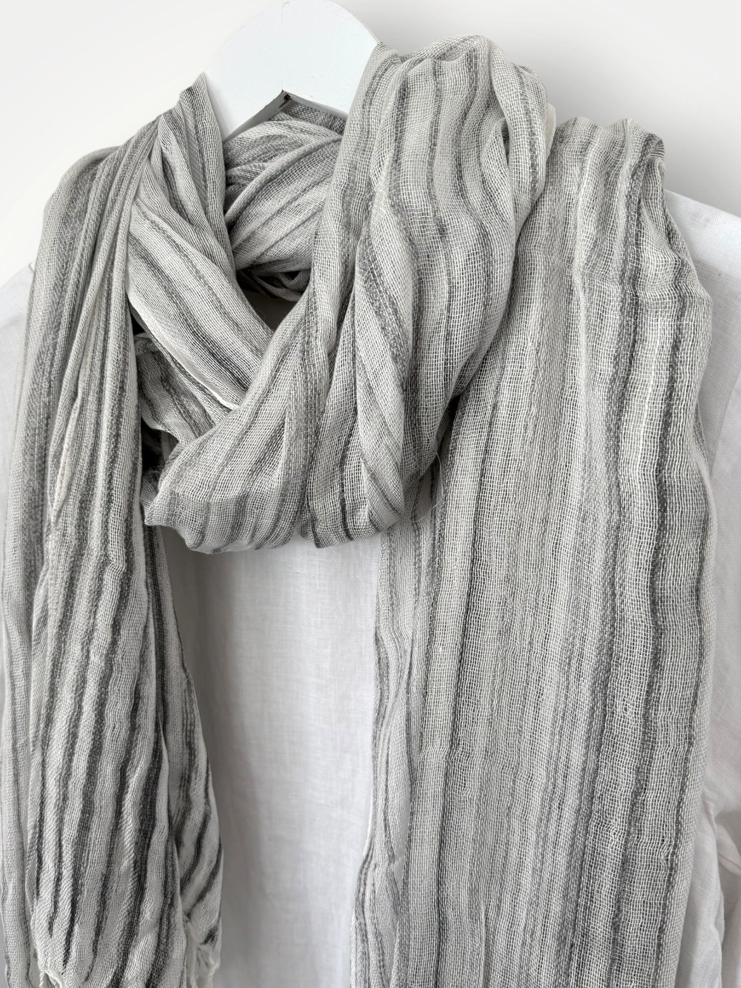 soft neck scarf-grey stripe